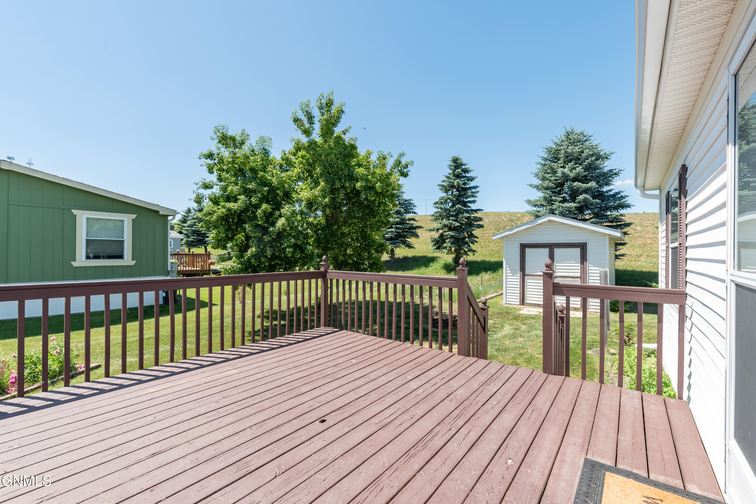 property viewer photo 3