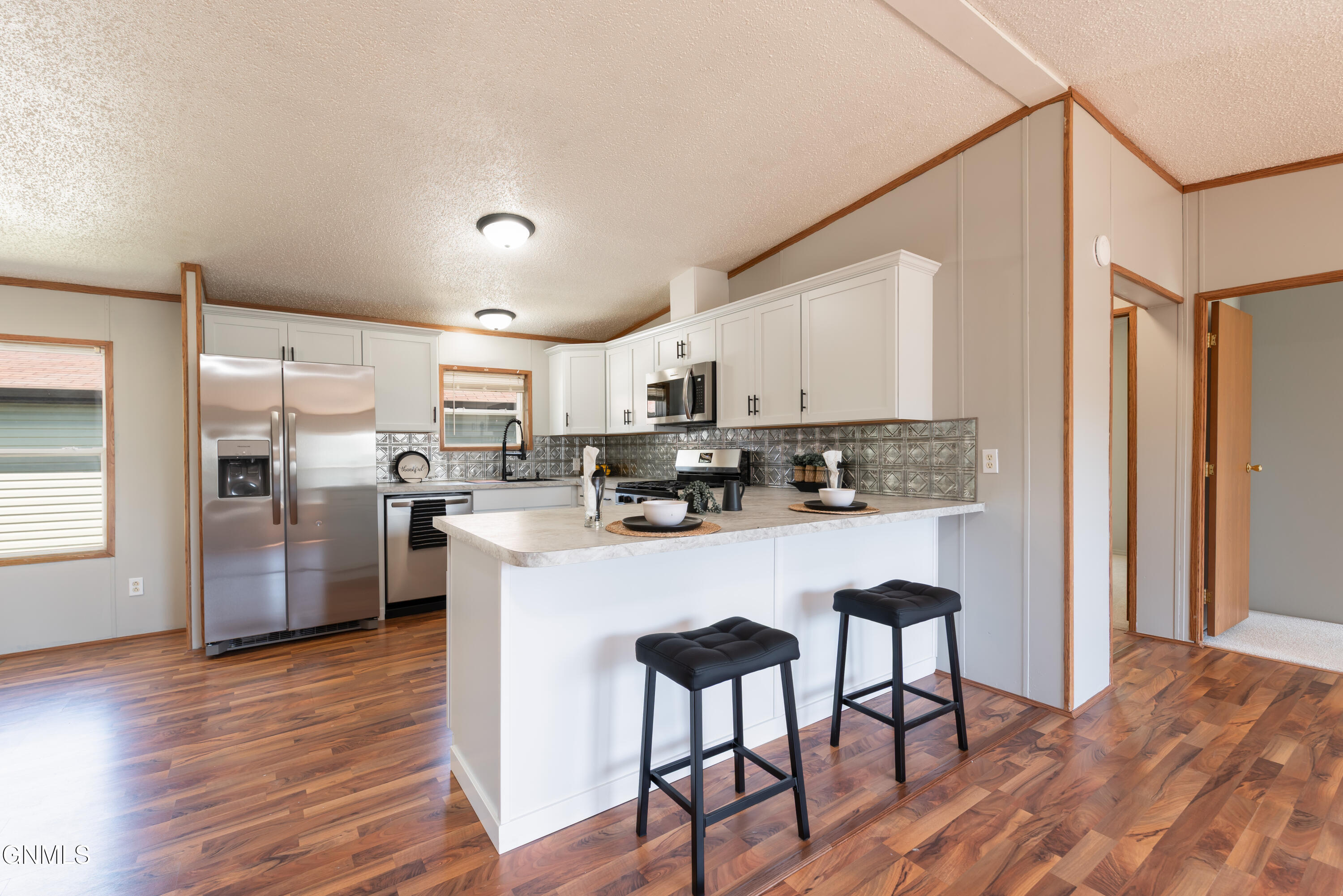property viewer photo 8