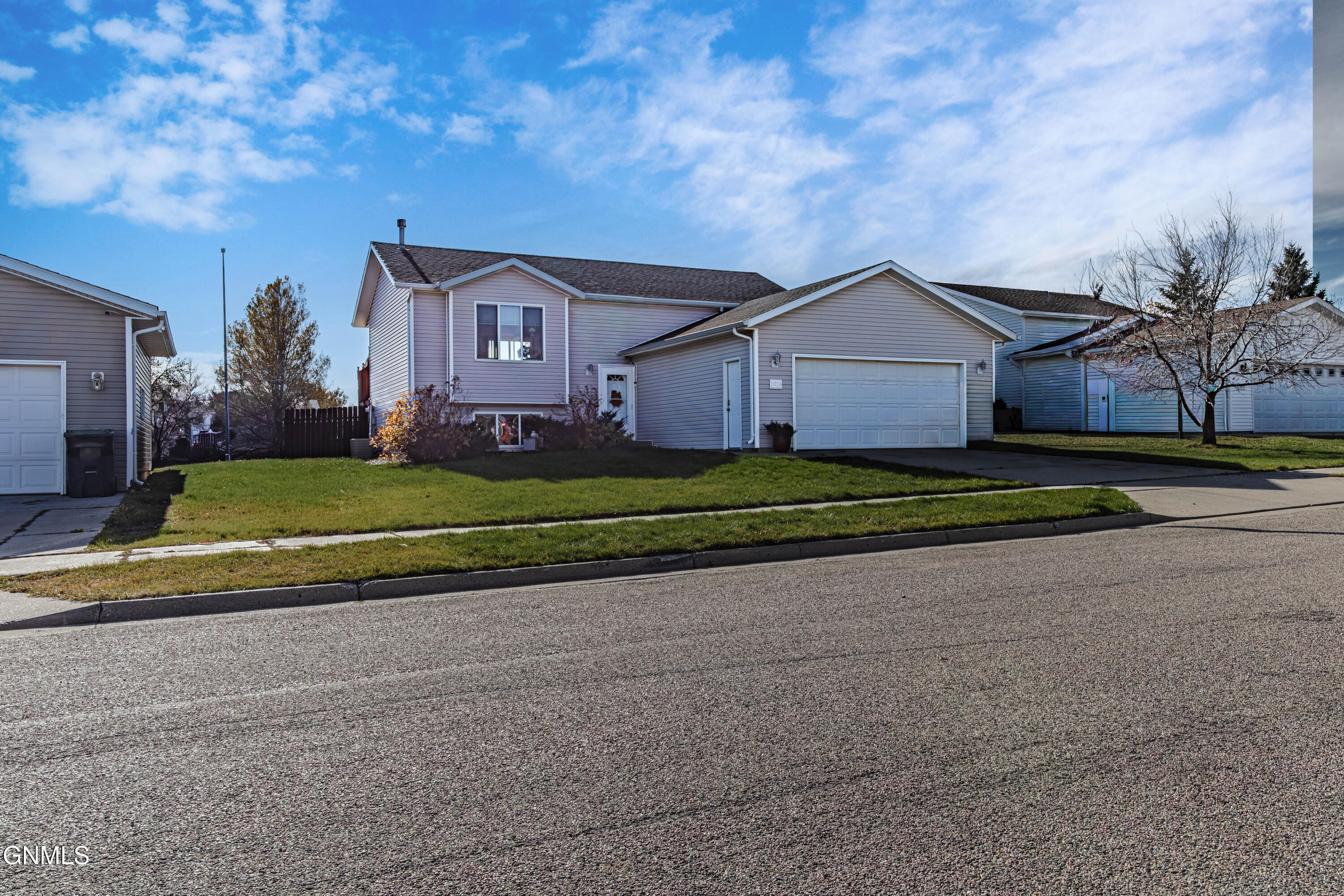 main property photo 0