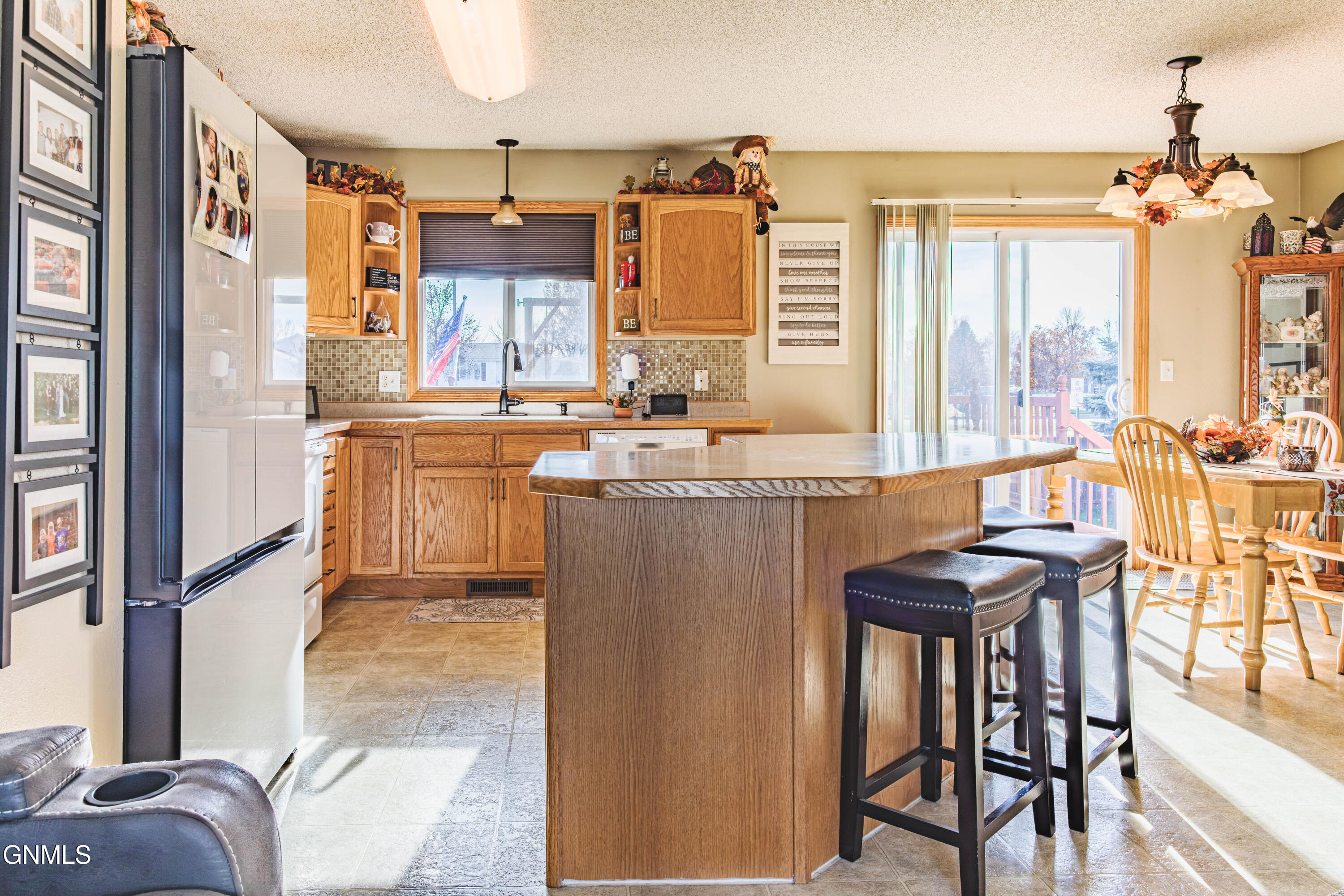 property viewer photo 13