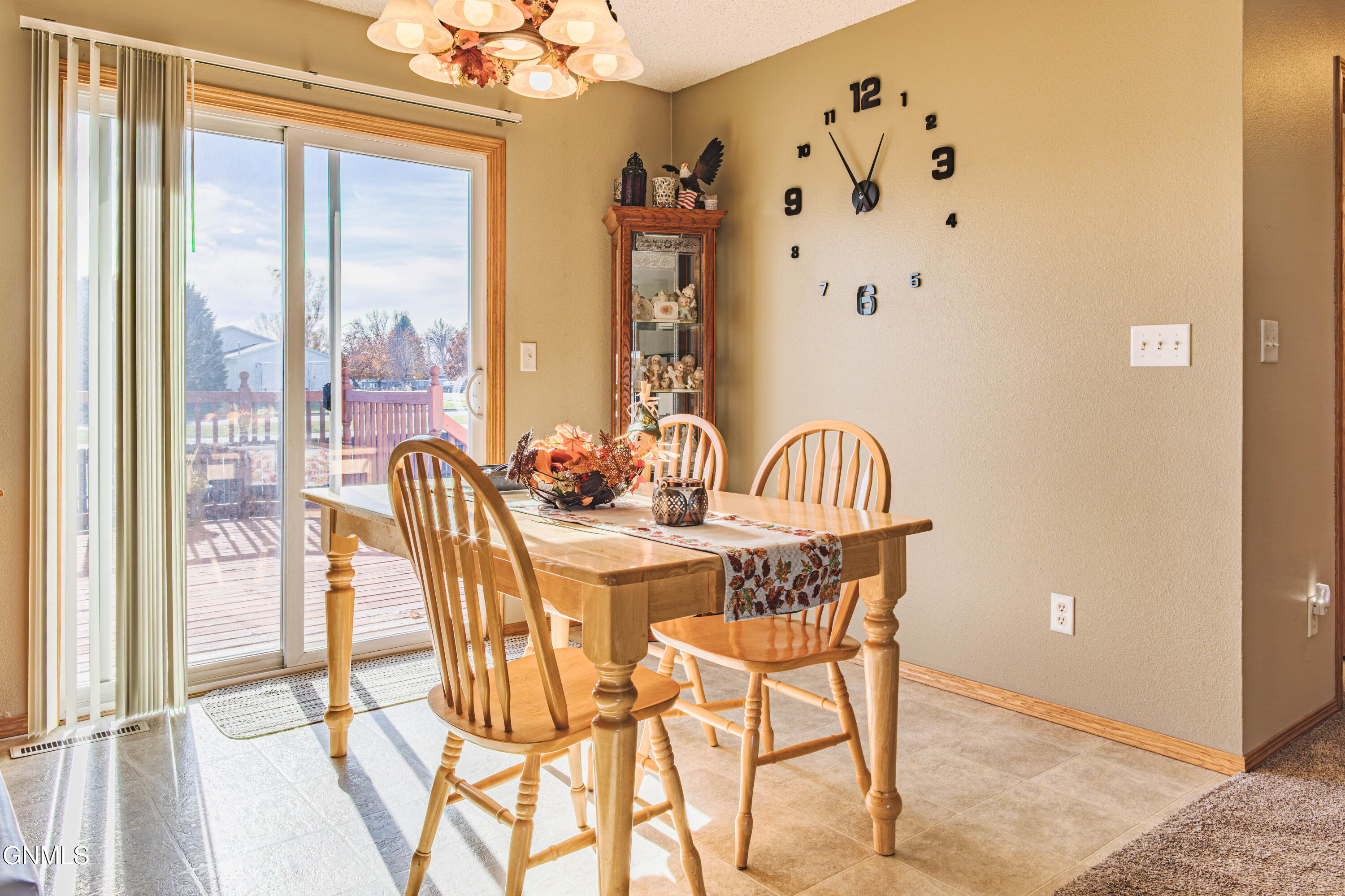 property viewer photo 17