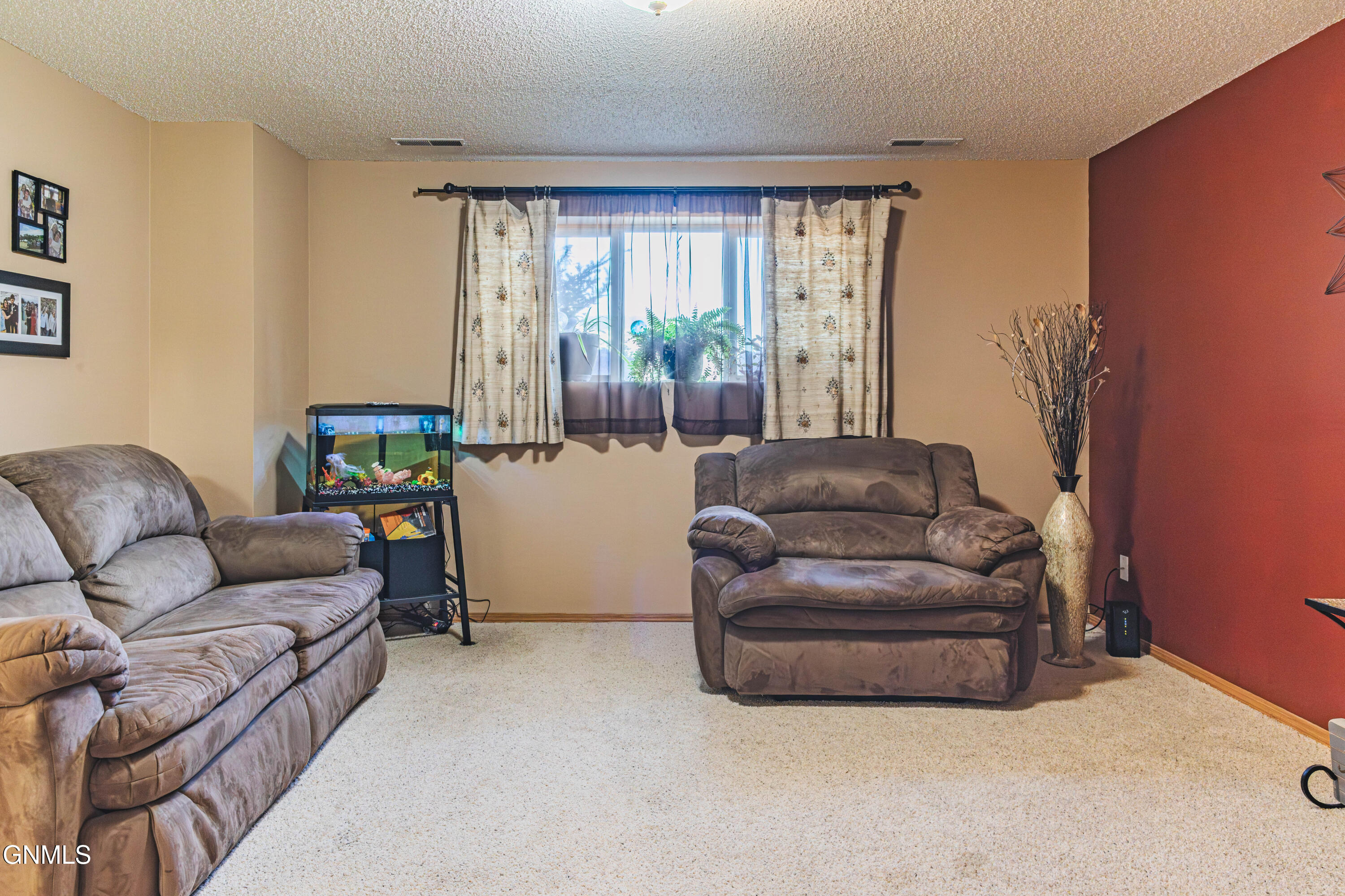 property viewer photo 29