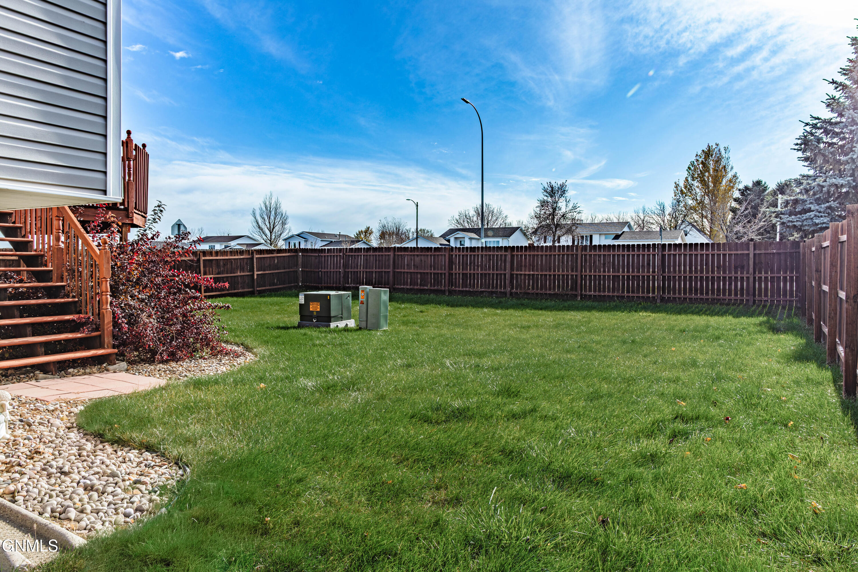 property viewer photo 45
