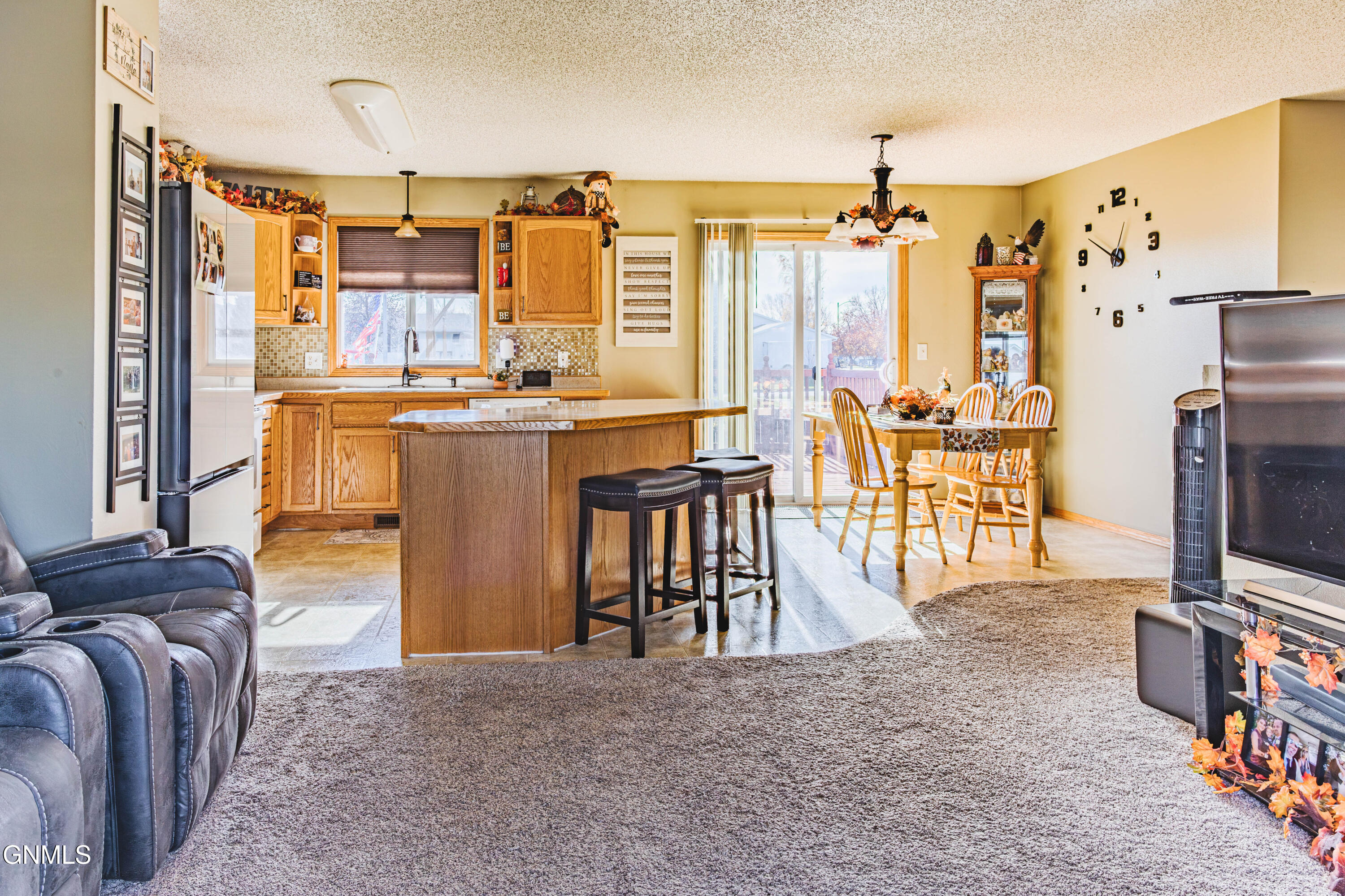 property viewer photo 5