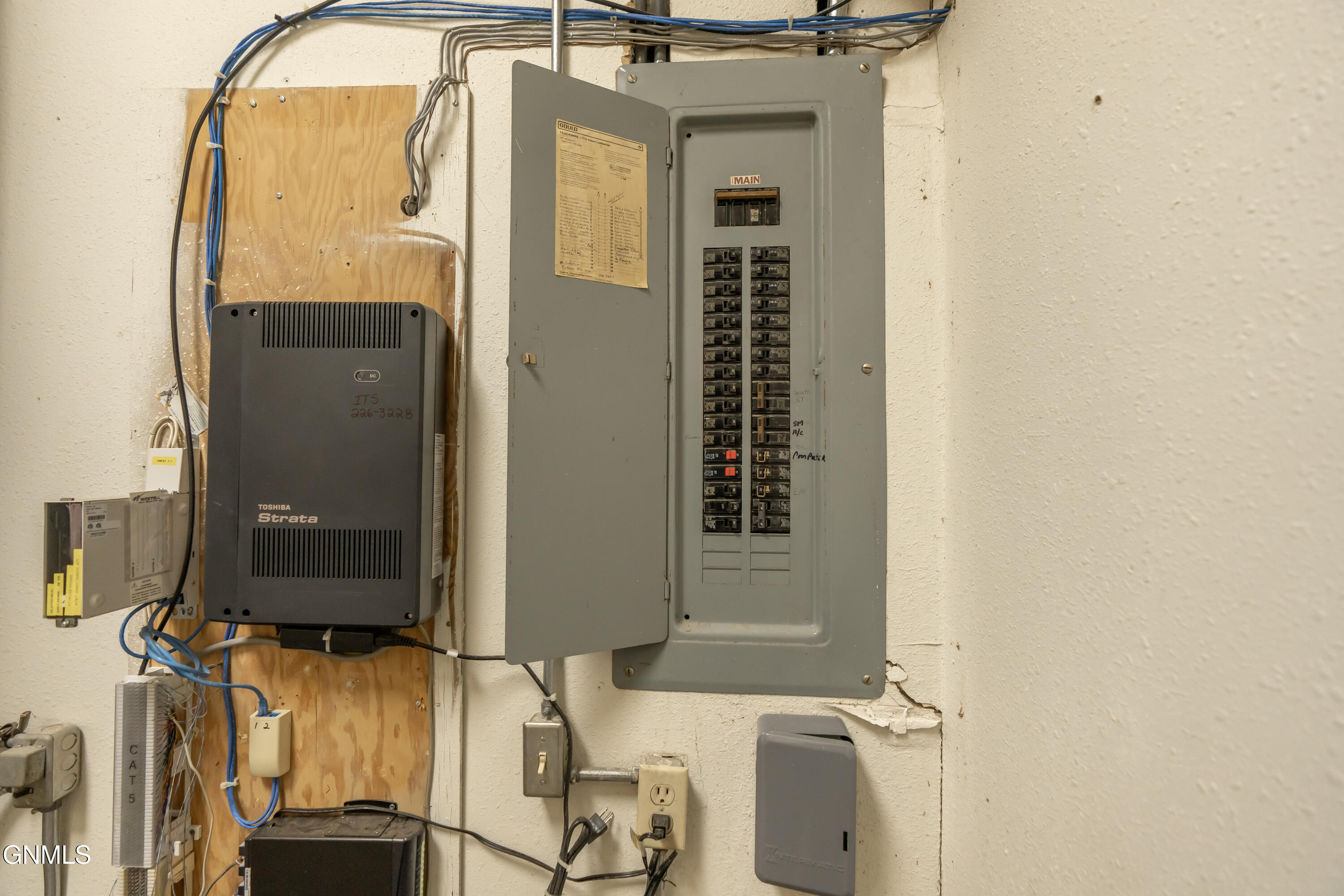 main property photo 31