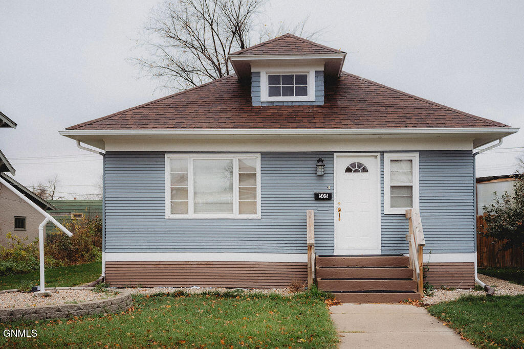 main property photo 0