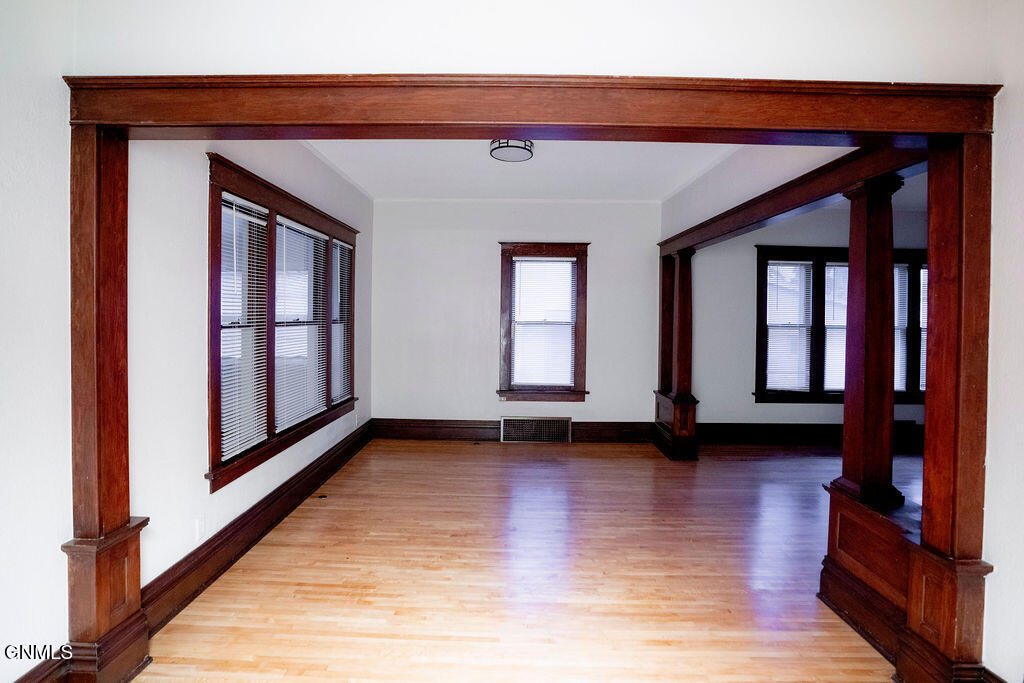 property viewer photo 10