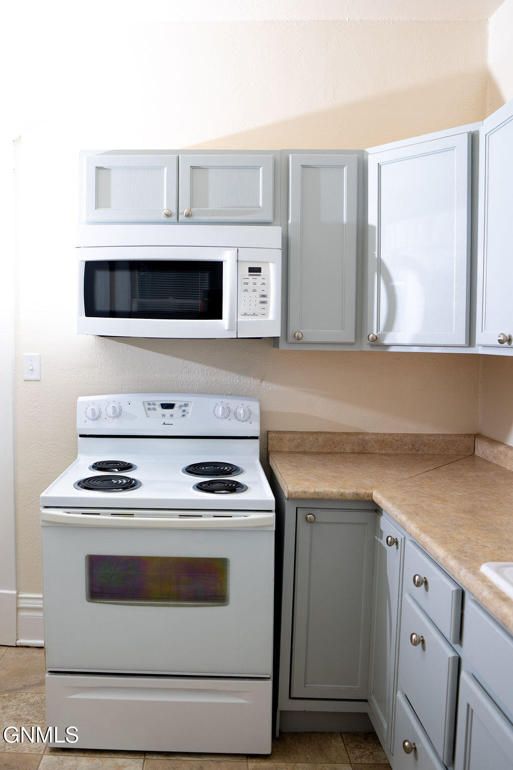 property viewer photo 18