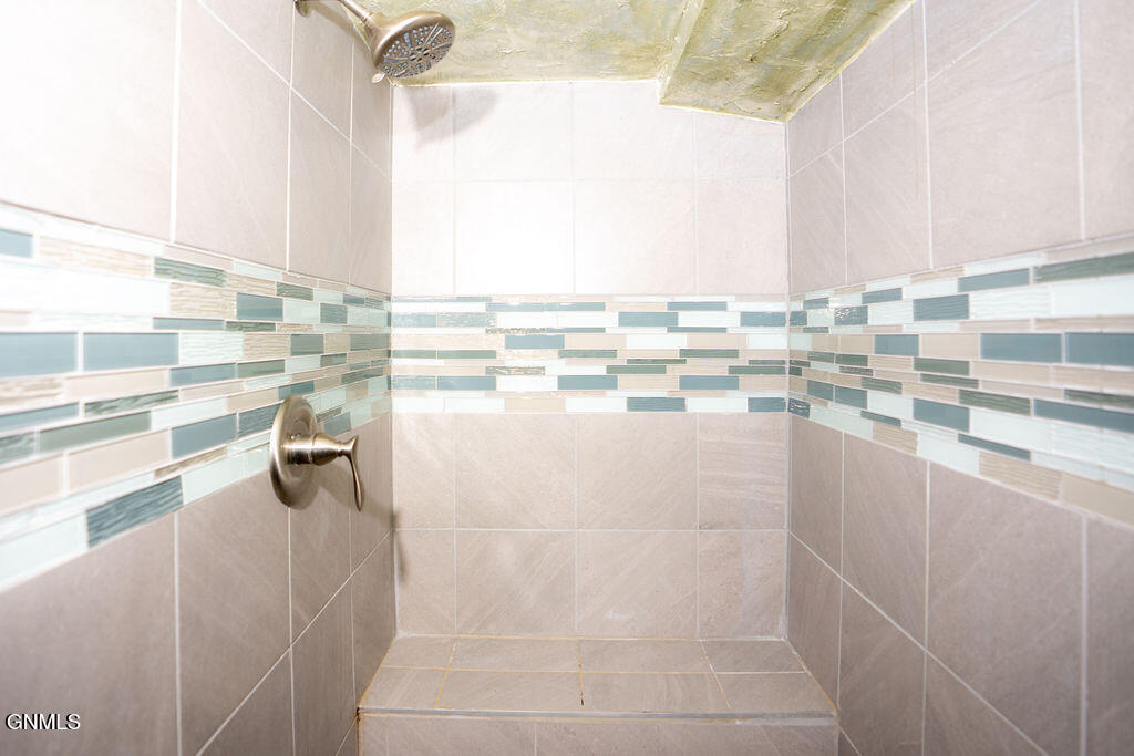 property viewer photo 28