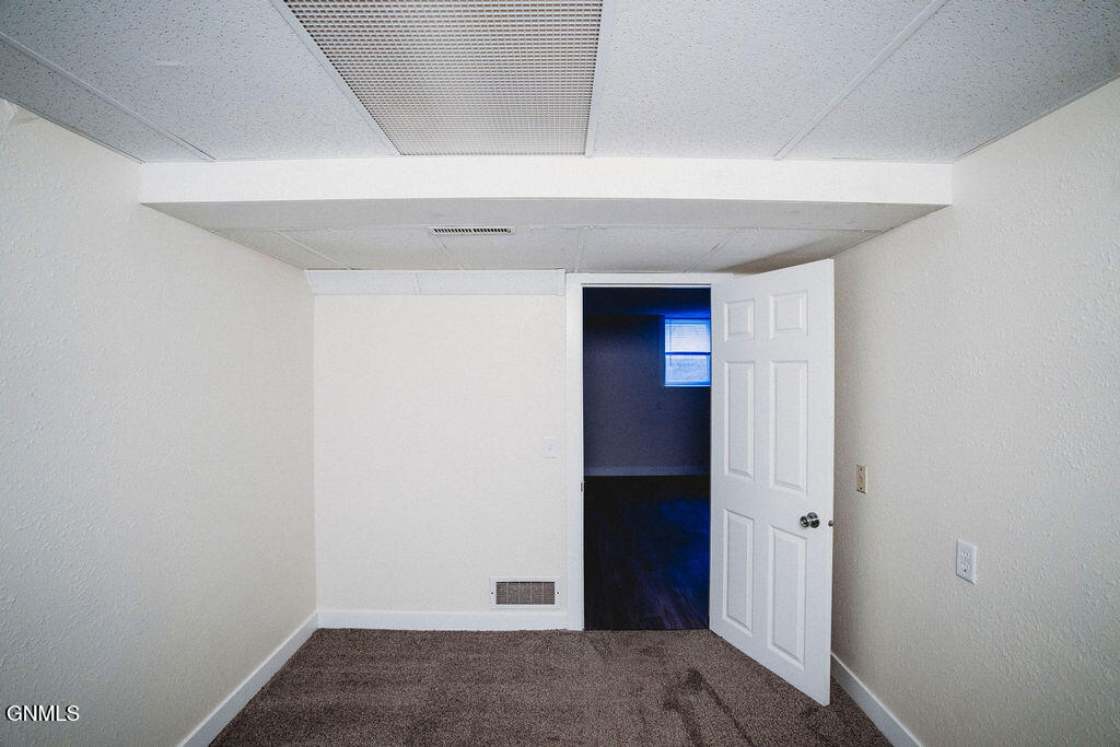property viewer photo 30