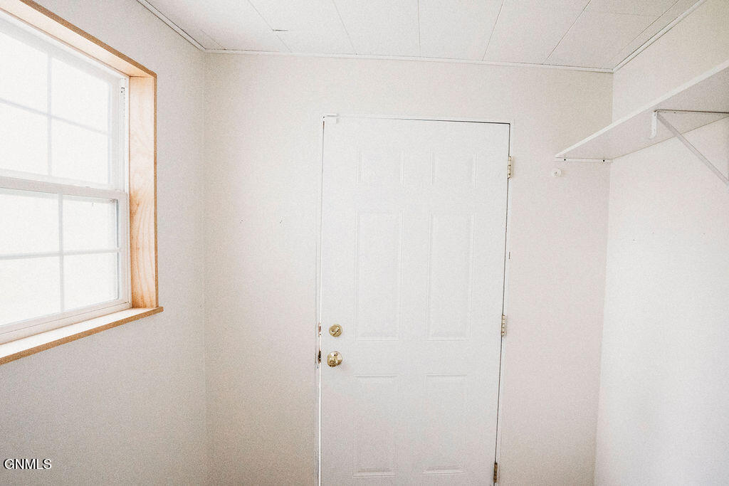 property viewer photo 35