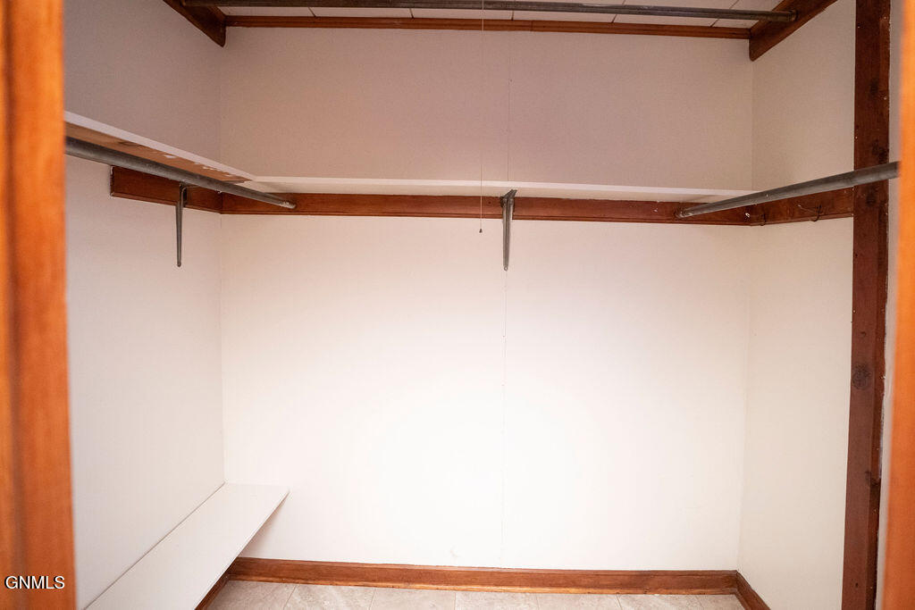 property viewer photo 4