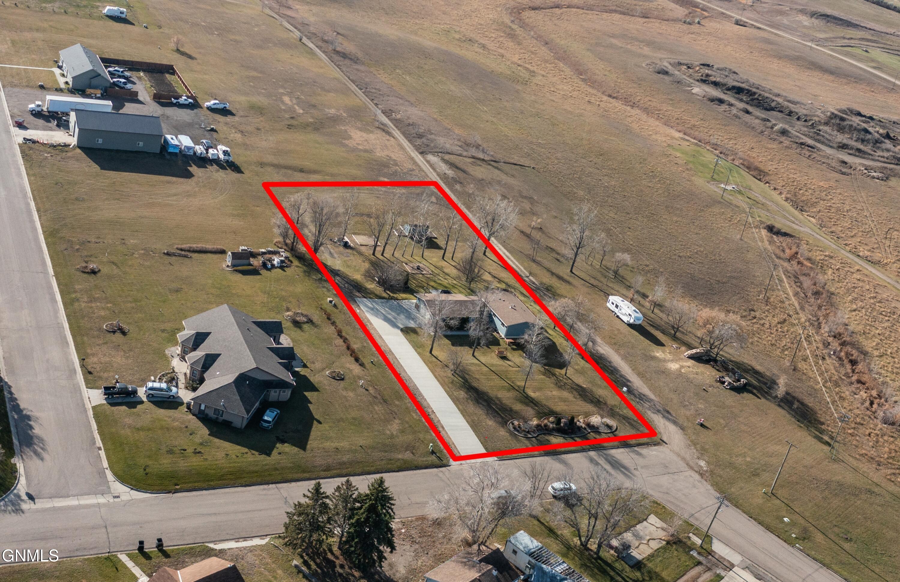 main property photo 2