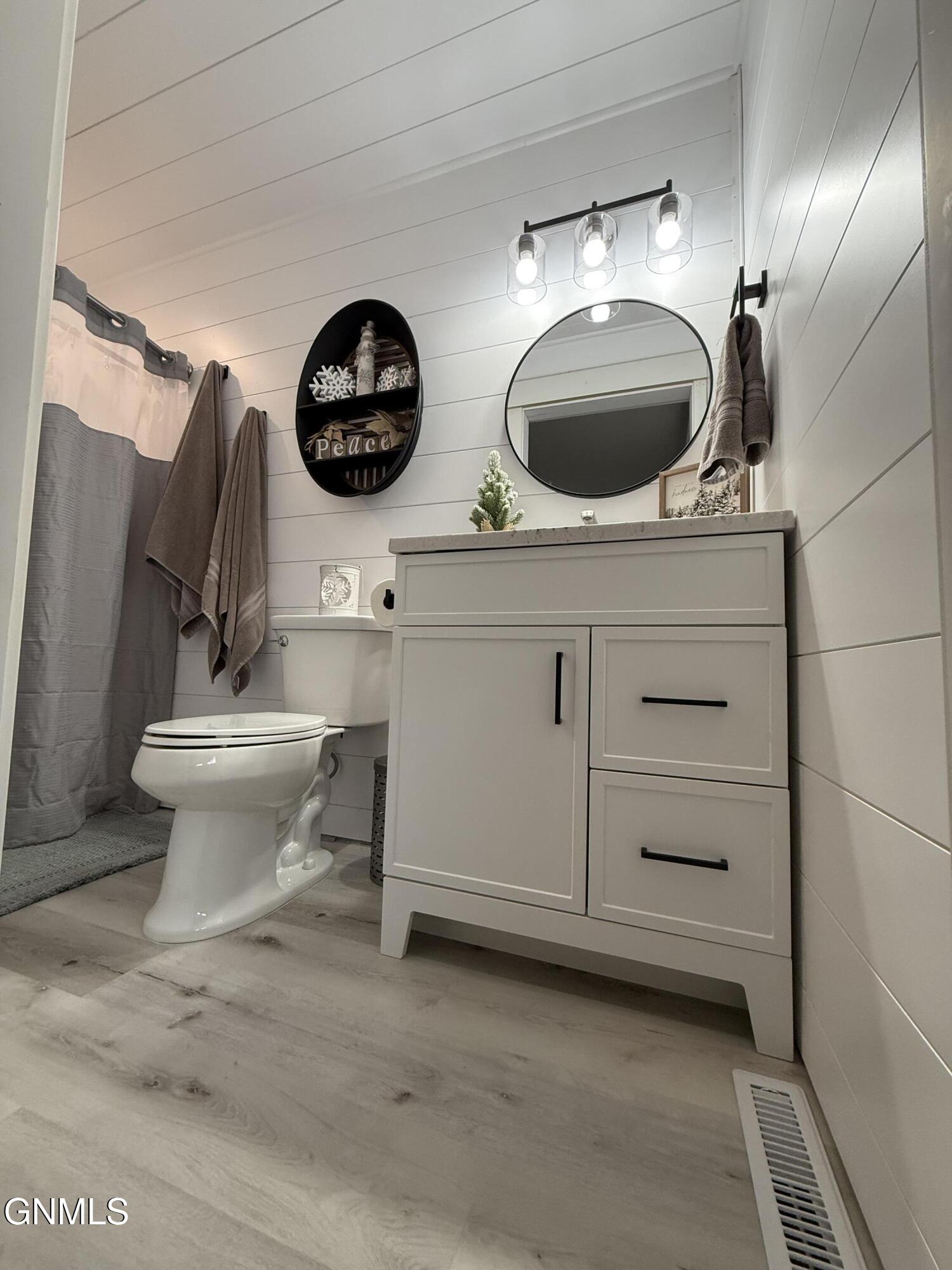 property viewer photo 22
