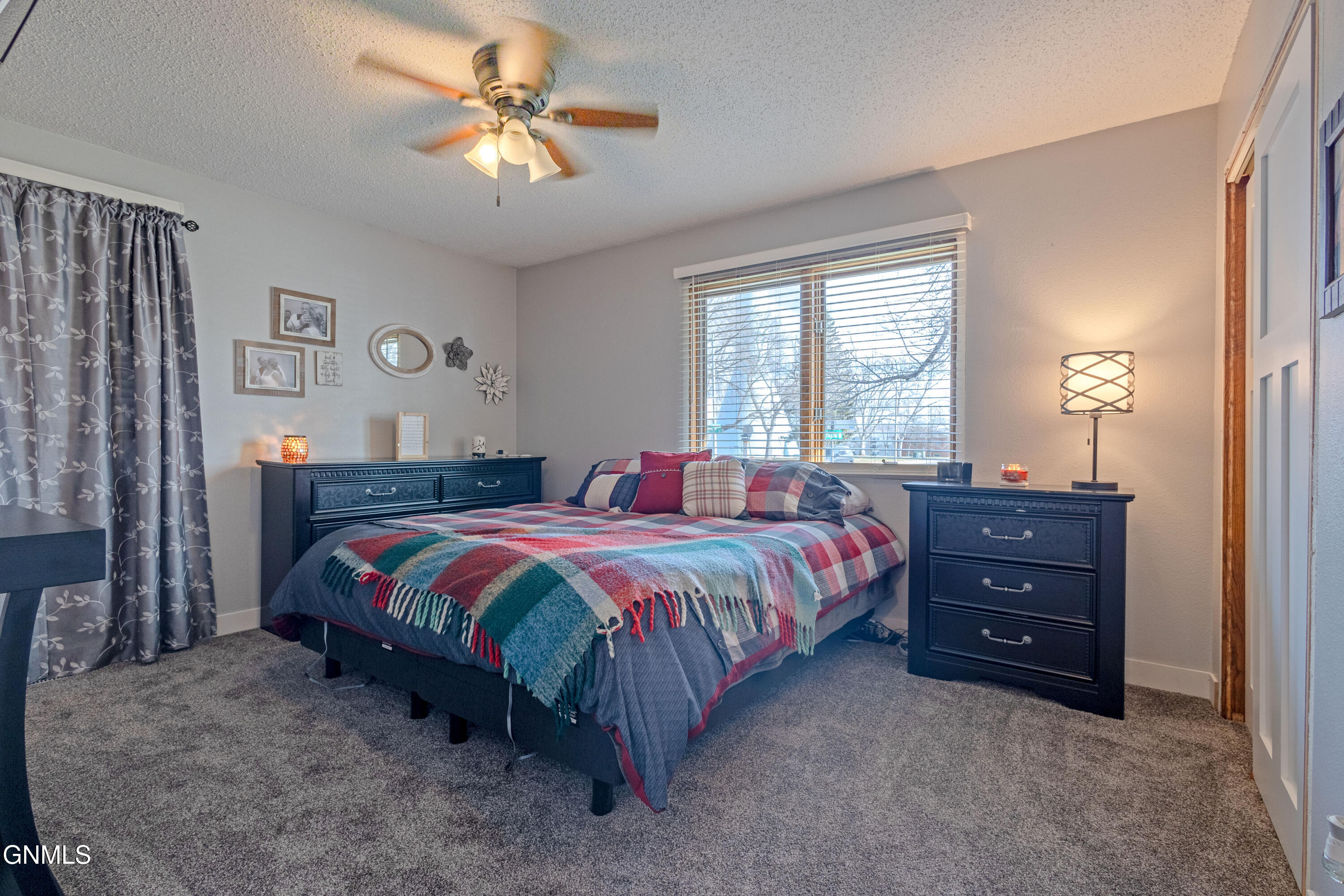 property viewer photo 24