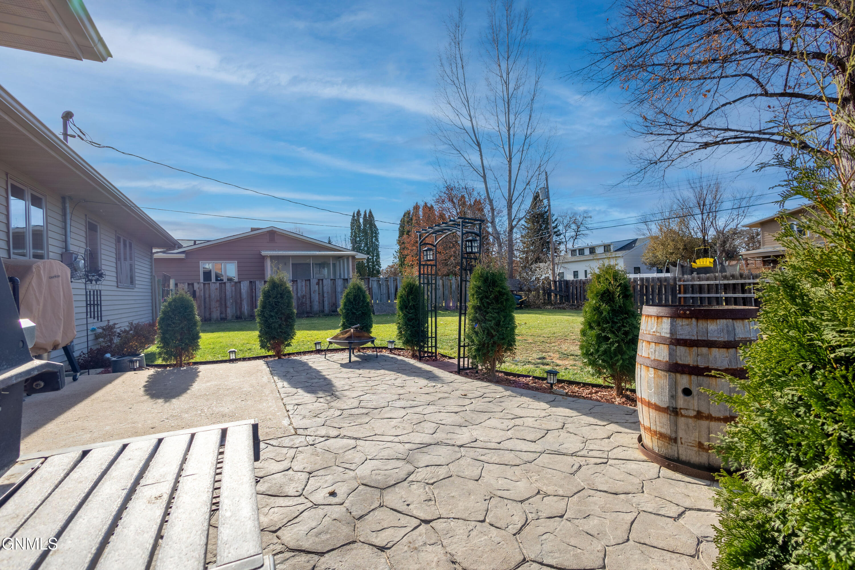 property viewer photo 33