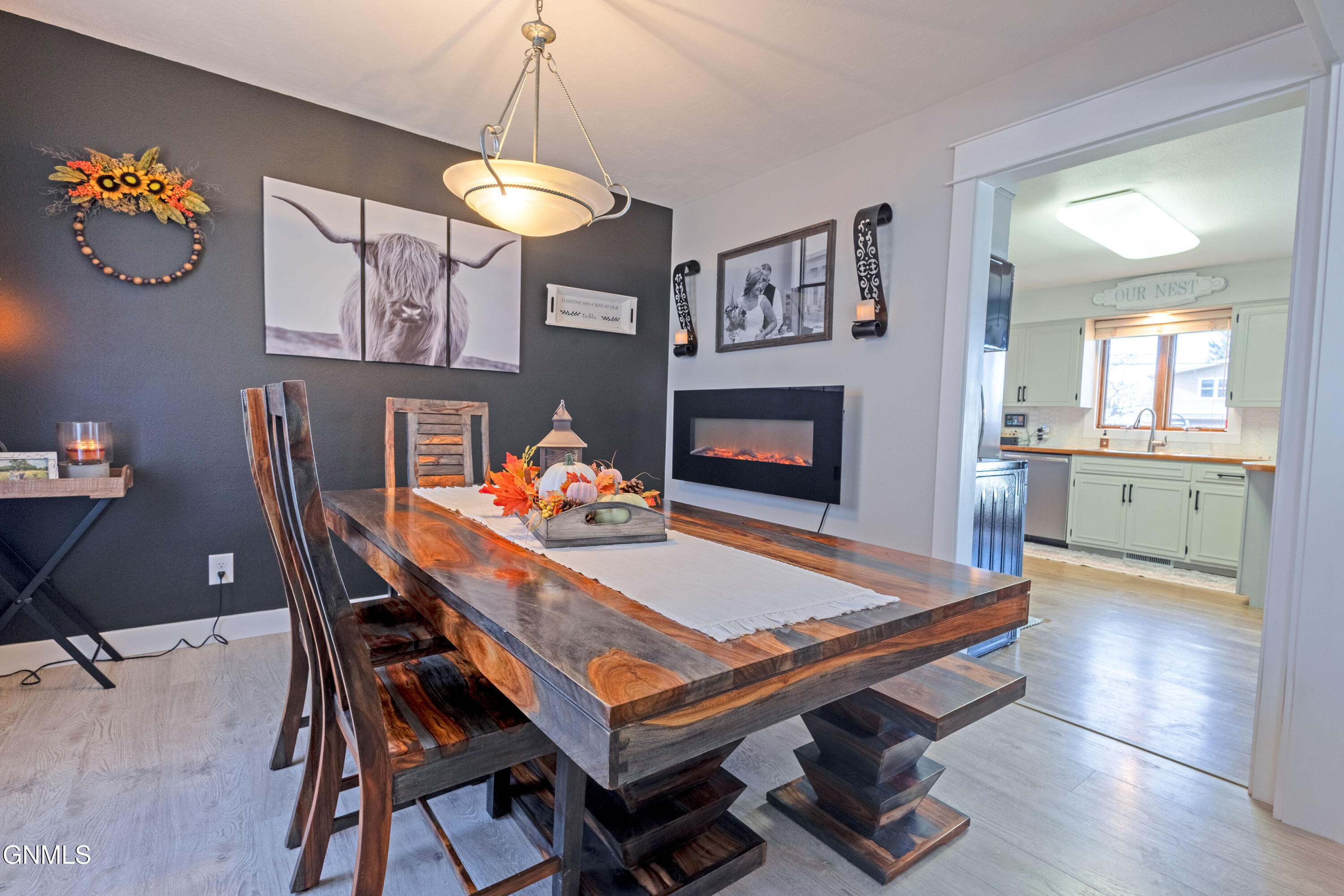 property viewer photo 6