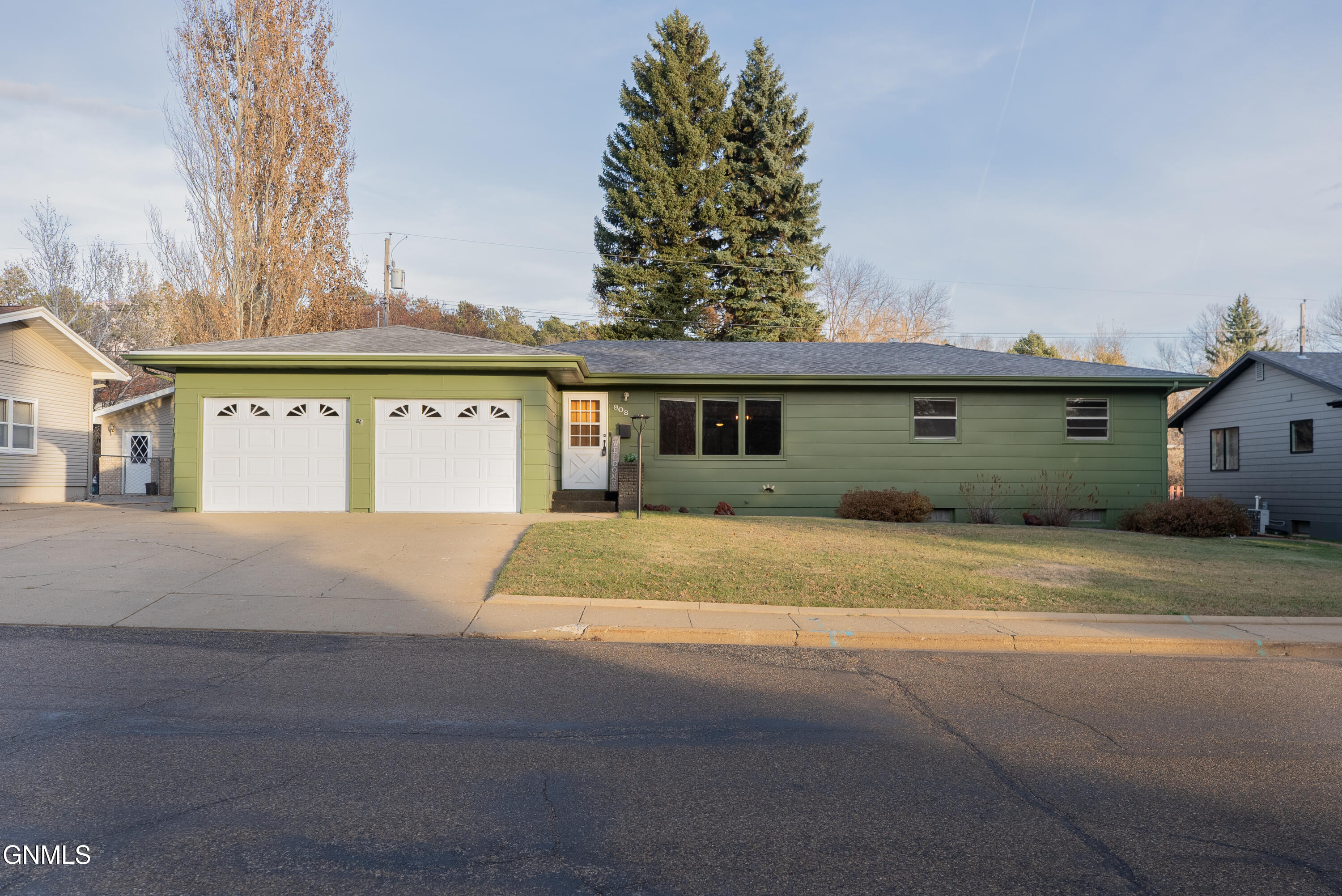 property viewer photo 1