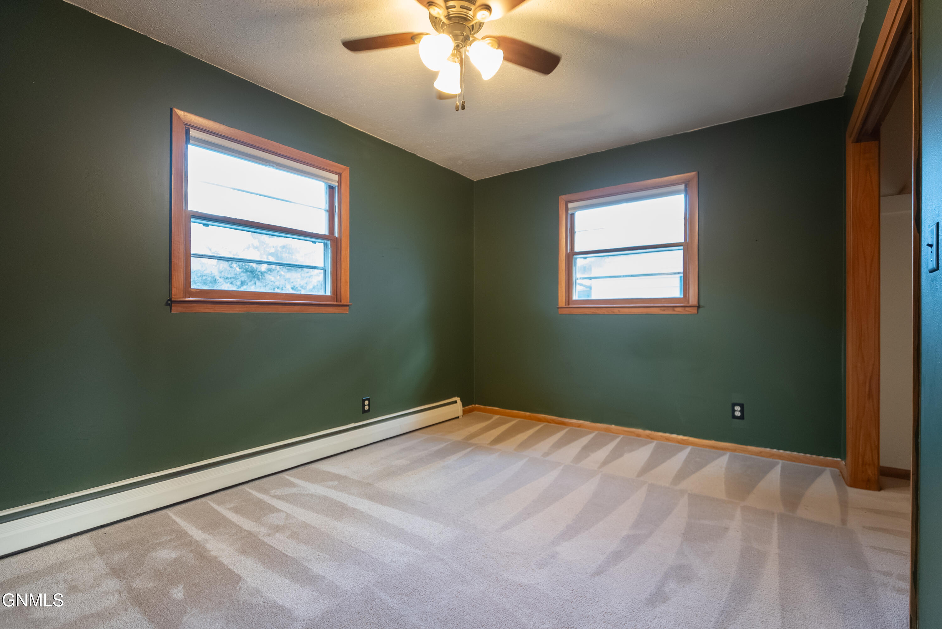 property viewer photo 19