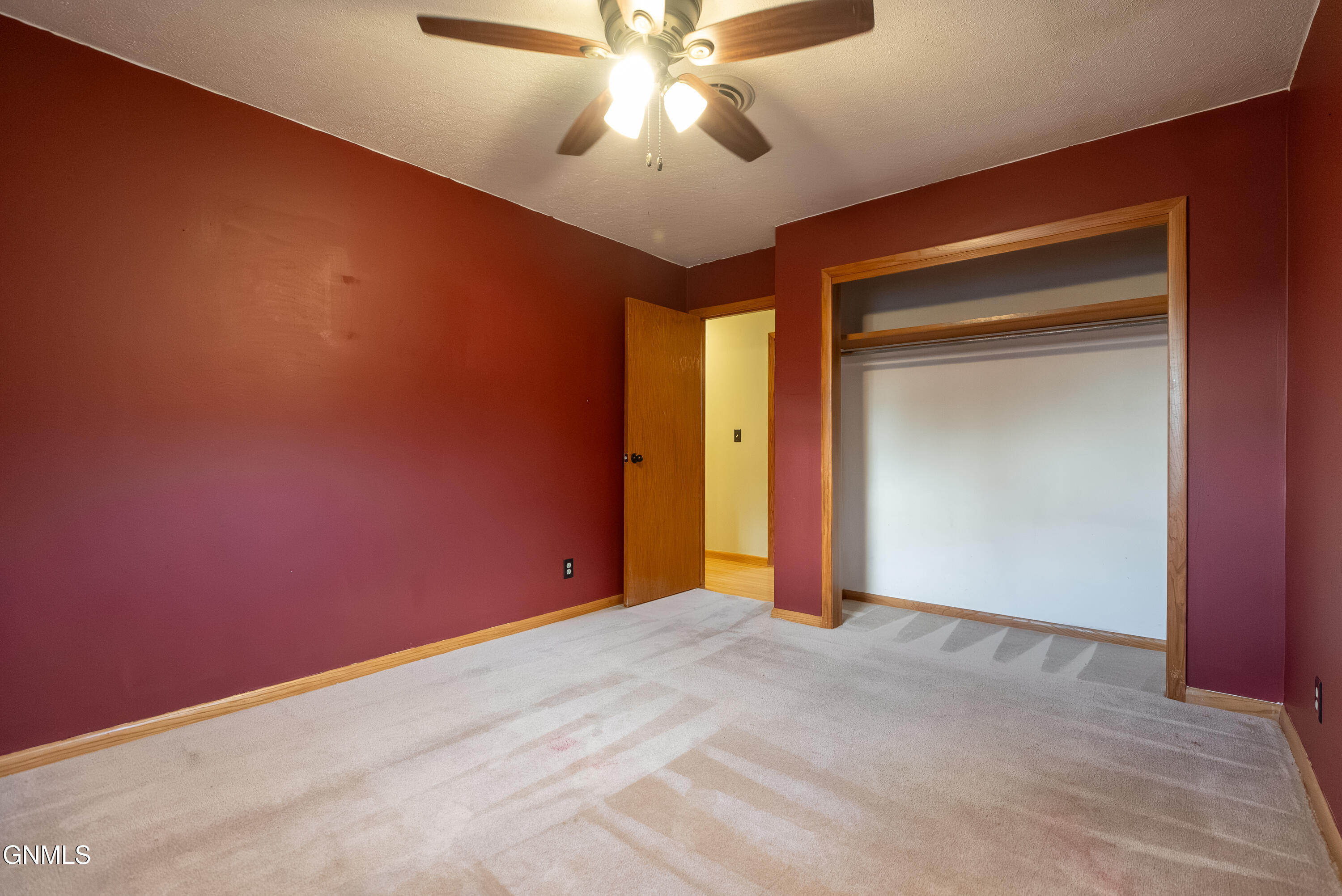 property viewer photo 22