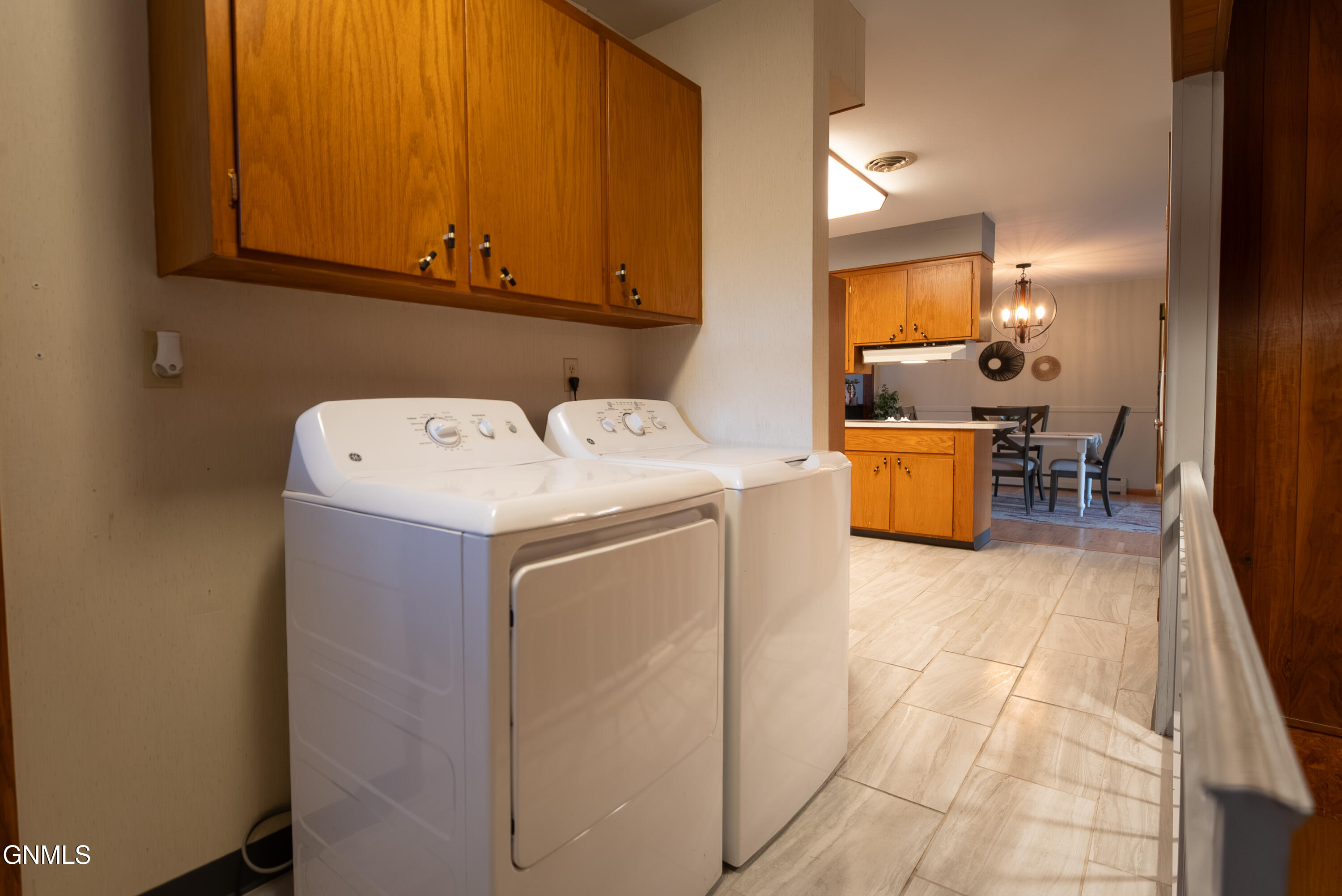 property viewer photo 23