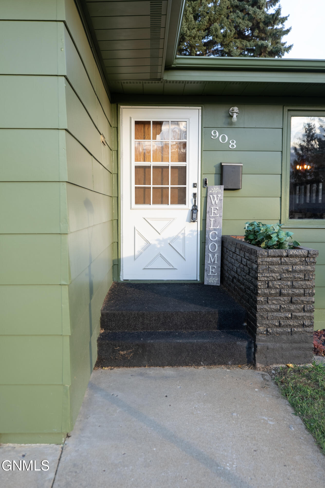 property viewer photo 4