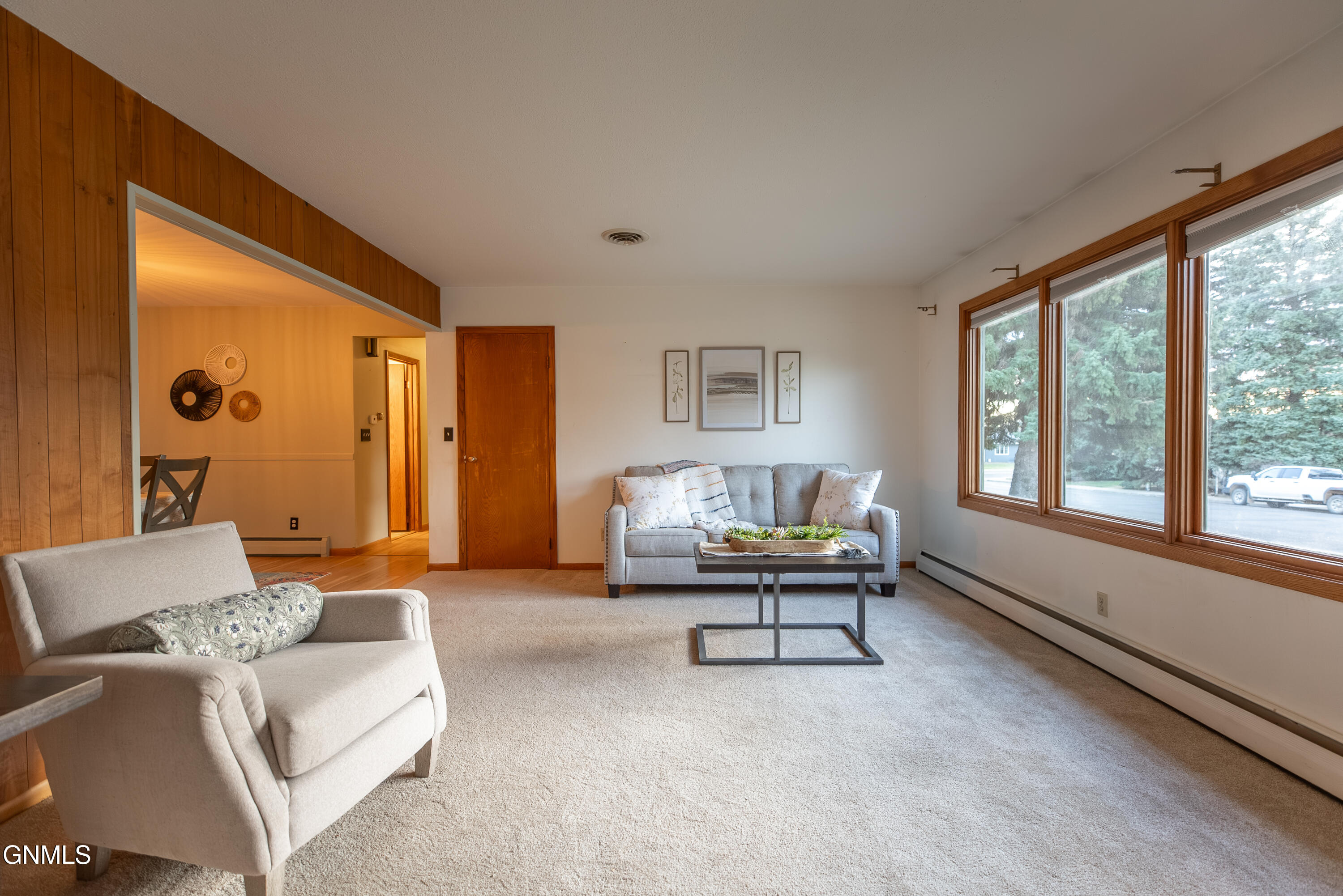 property viewer photo 6