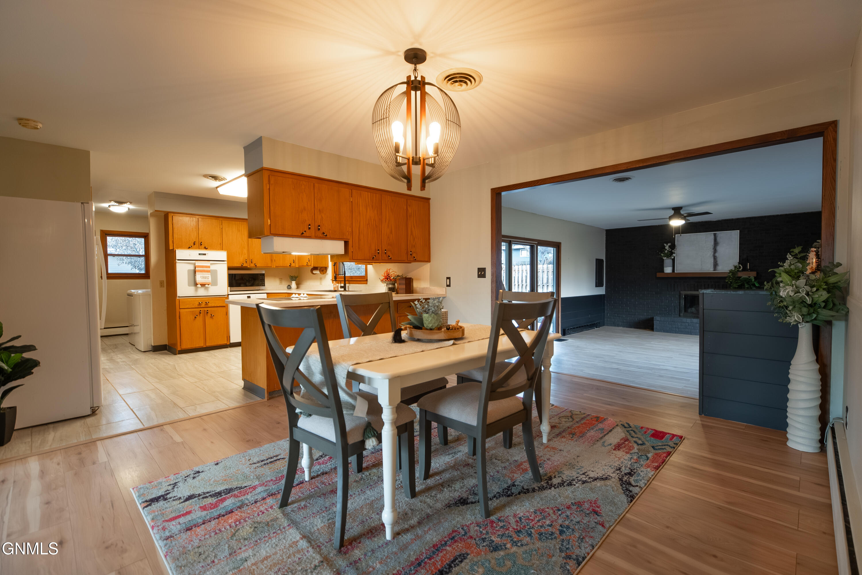 property viewer photo 9