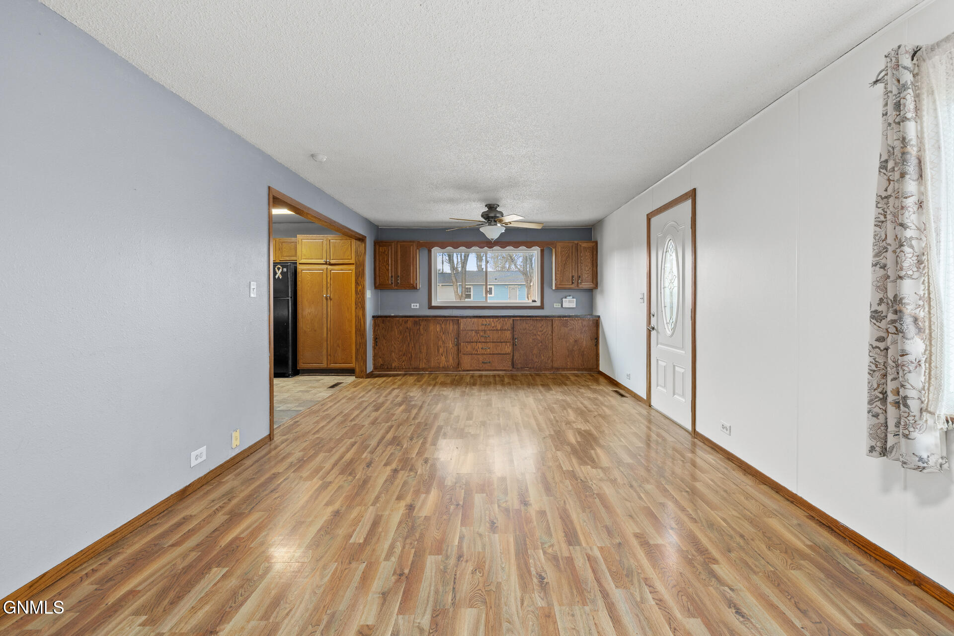 property viewer photo 12