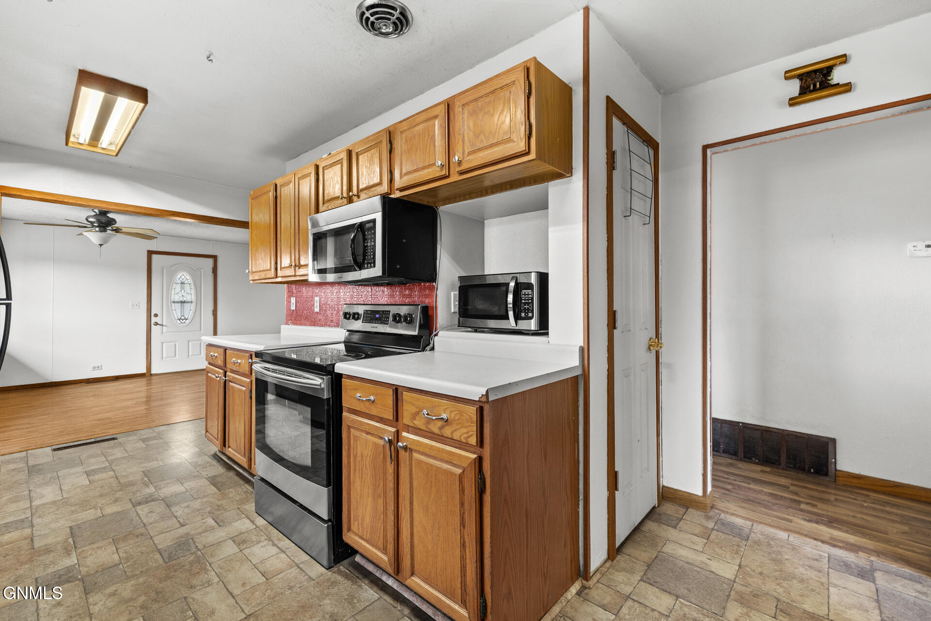 property viewer photo 15