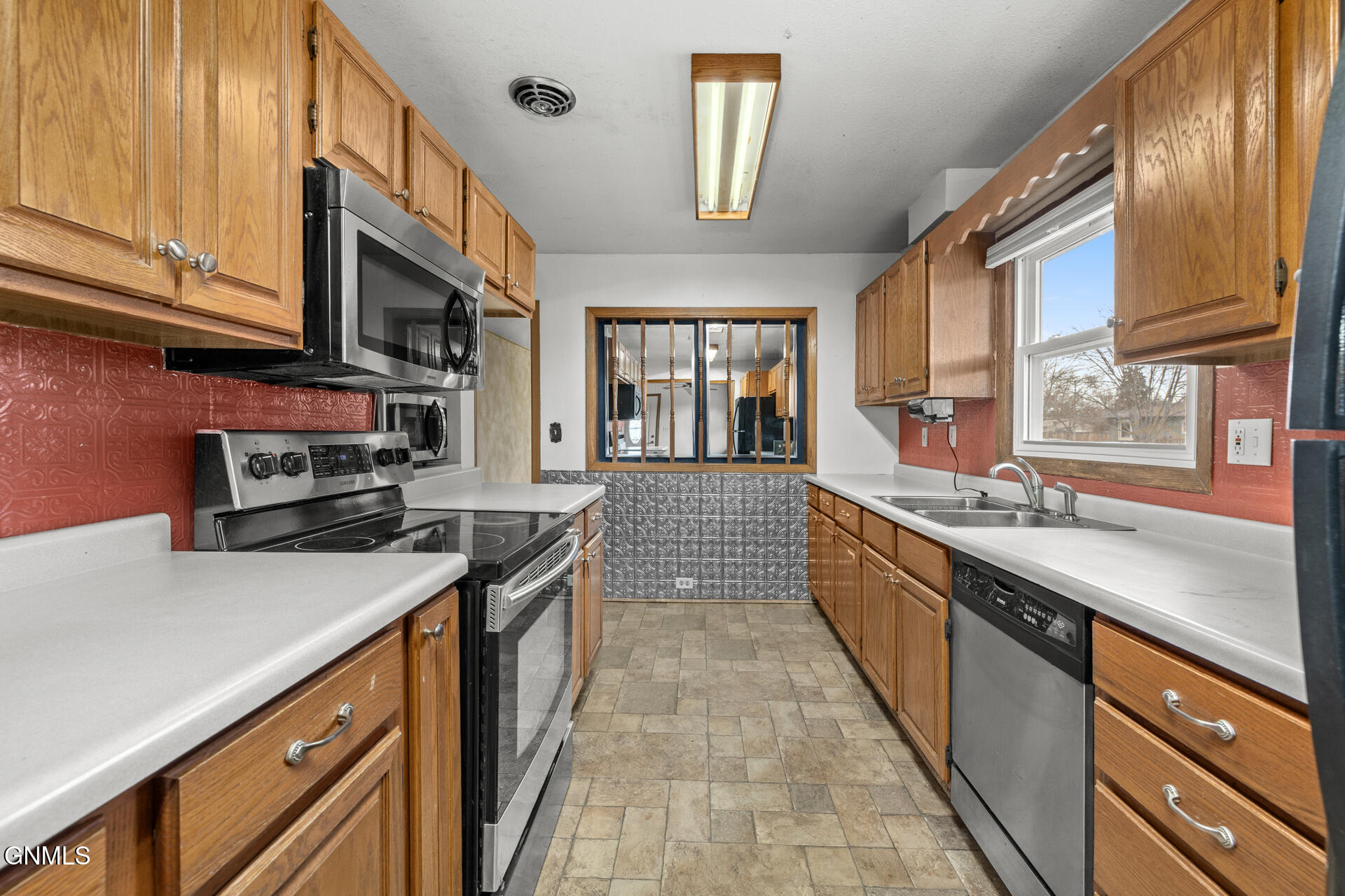 property viewer photo 19