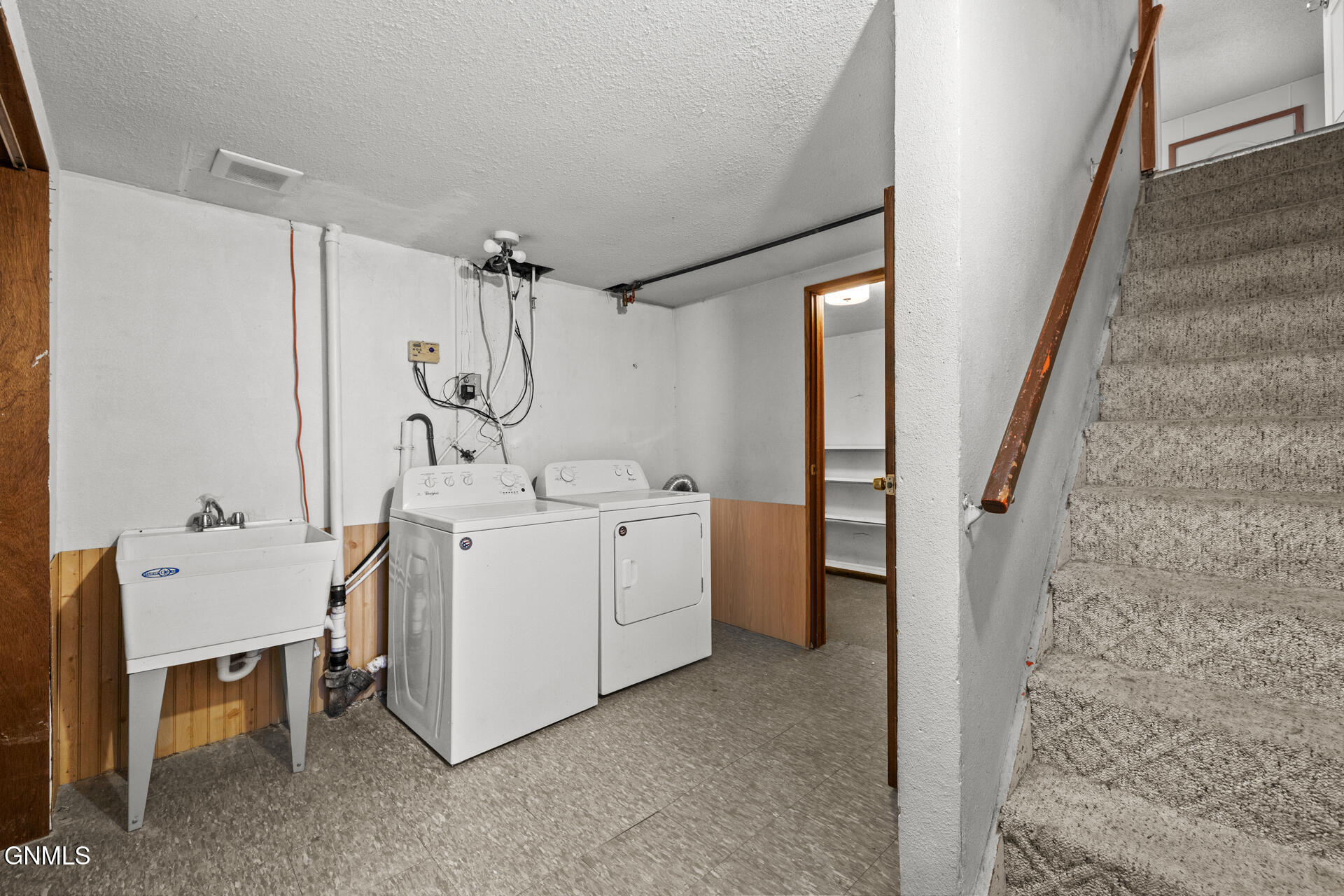 property viewer photo 28