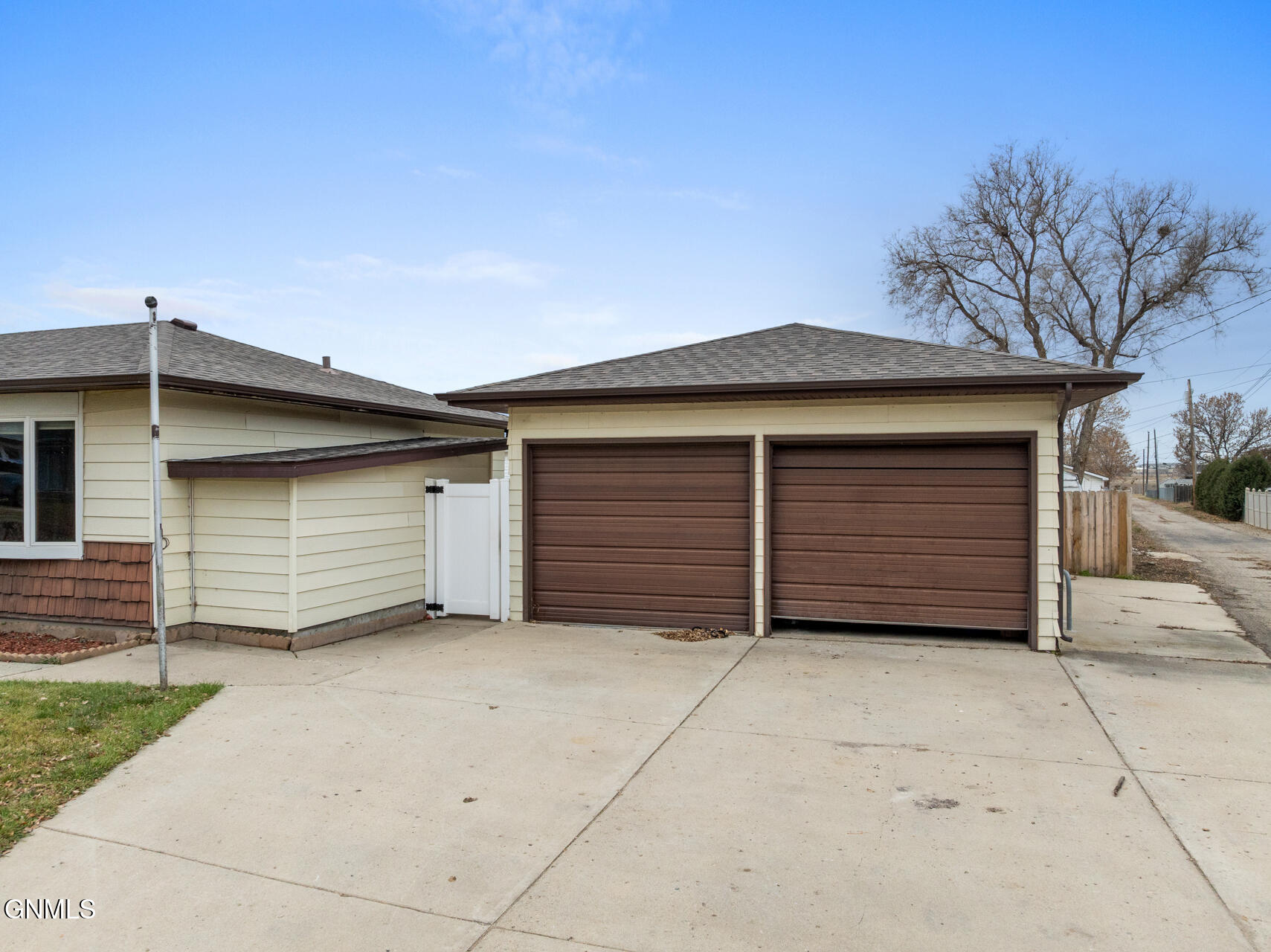 property viewer photo 3
