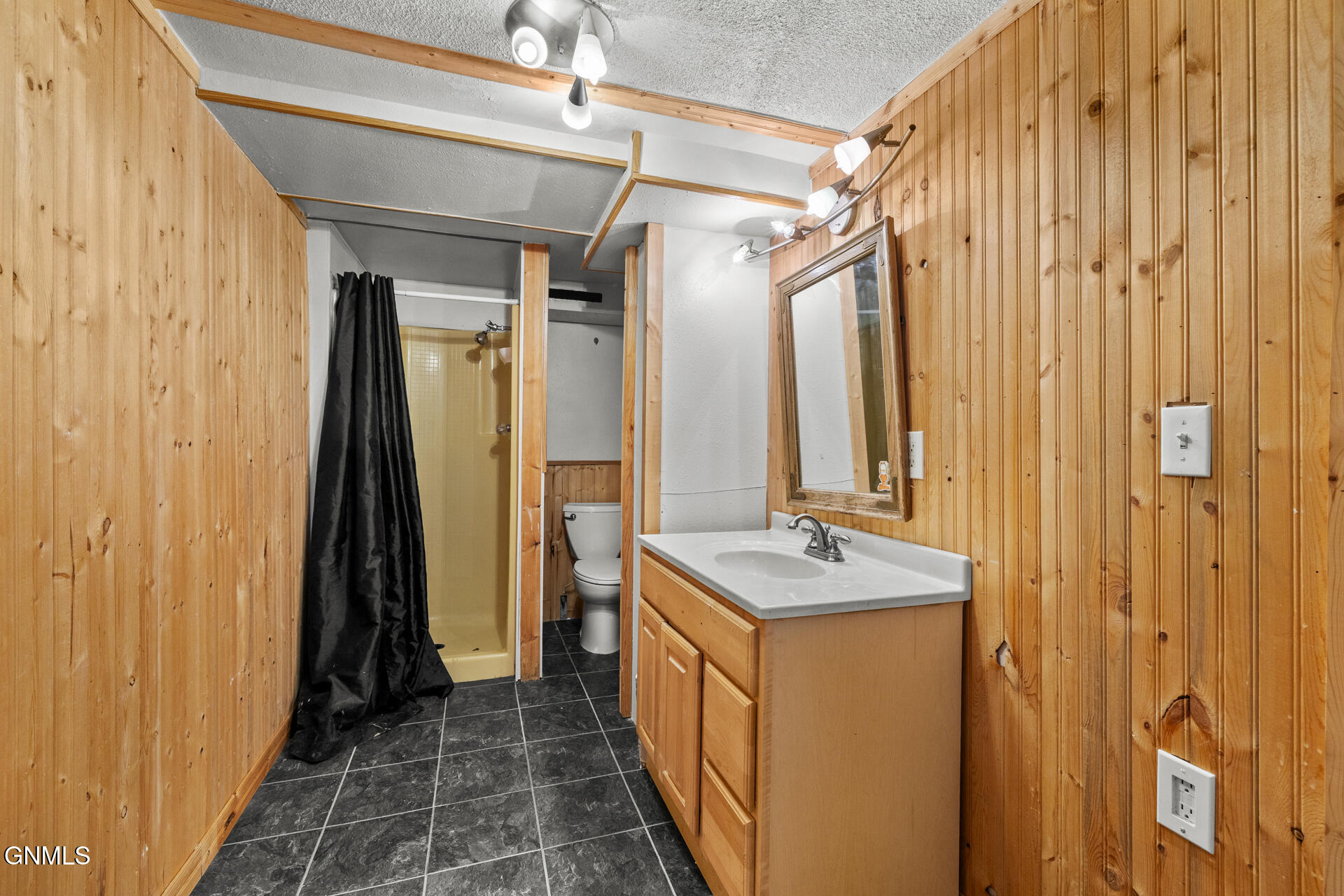 property viewer photo 30