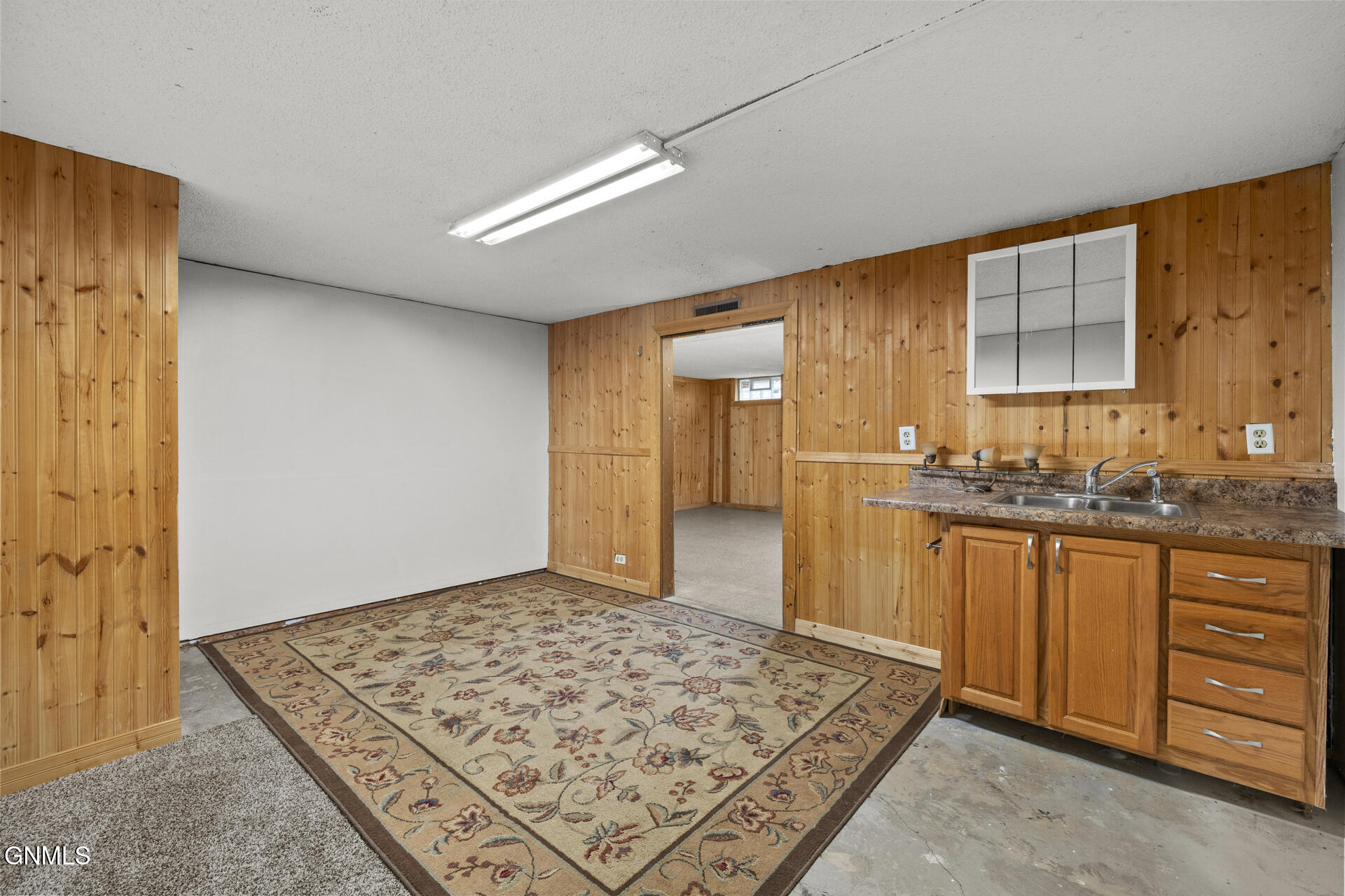 property viewer photo 34