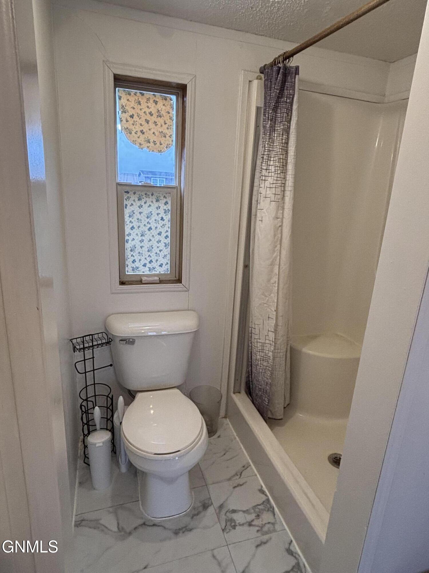 property viewer photo 12