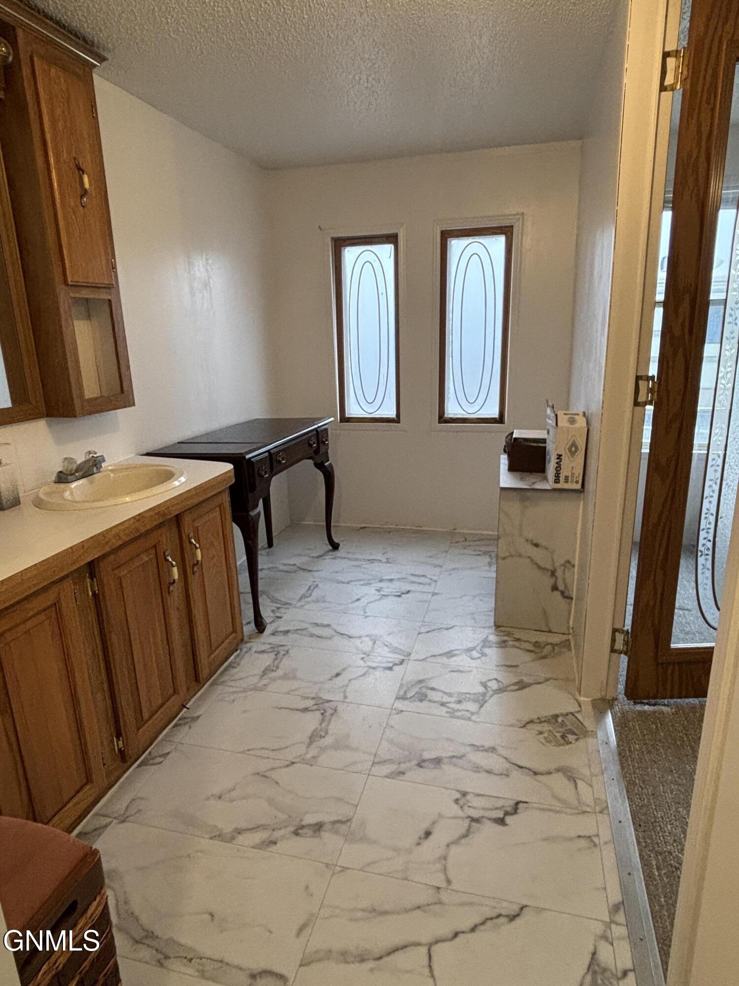 property viewer photo 13