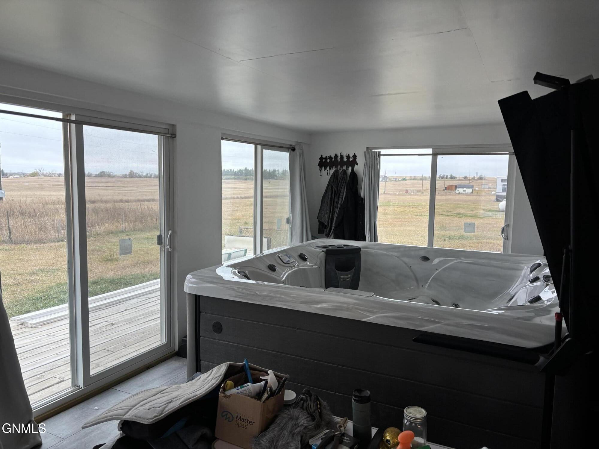 property viewer photo 4