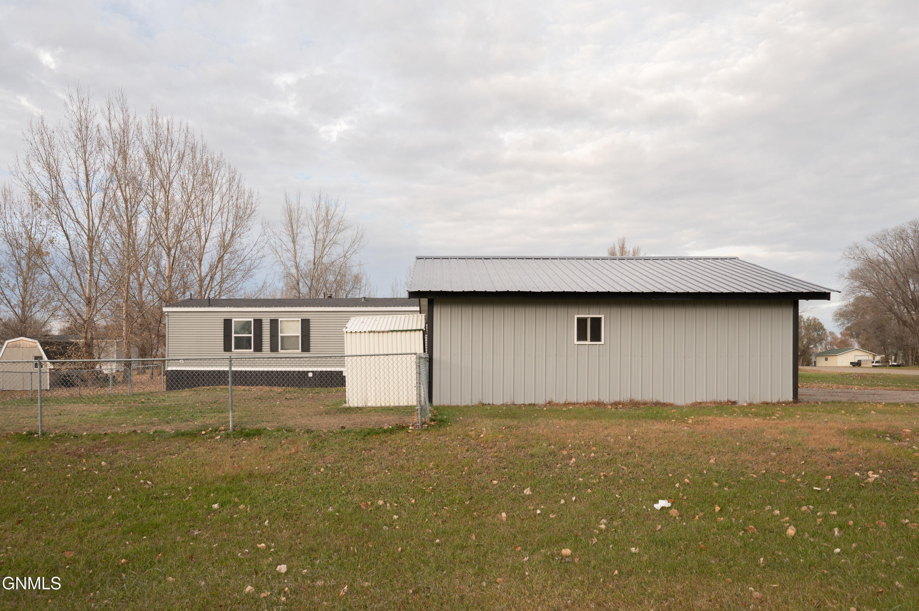 property viewer photo 10