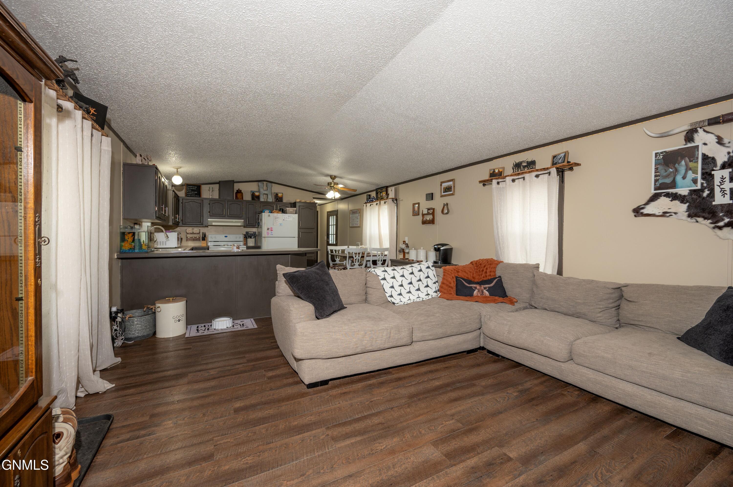 property viewer photo 13