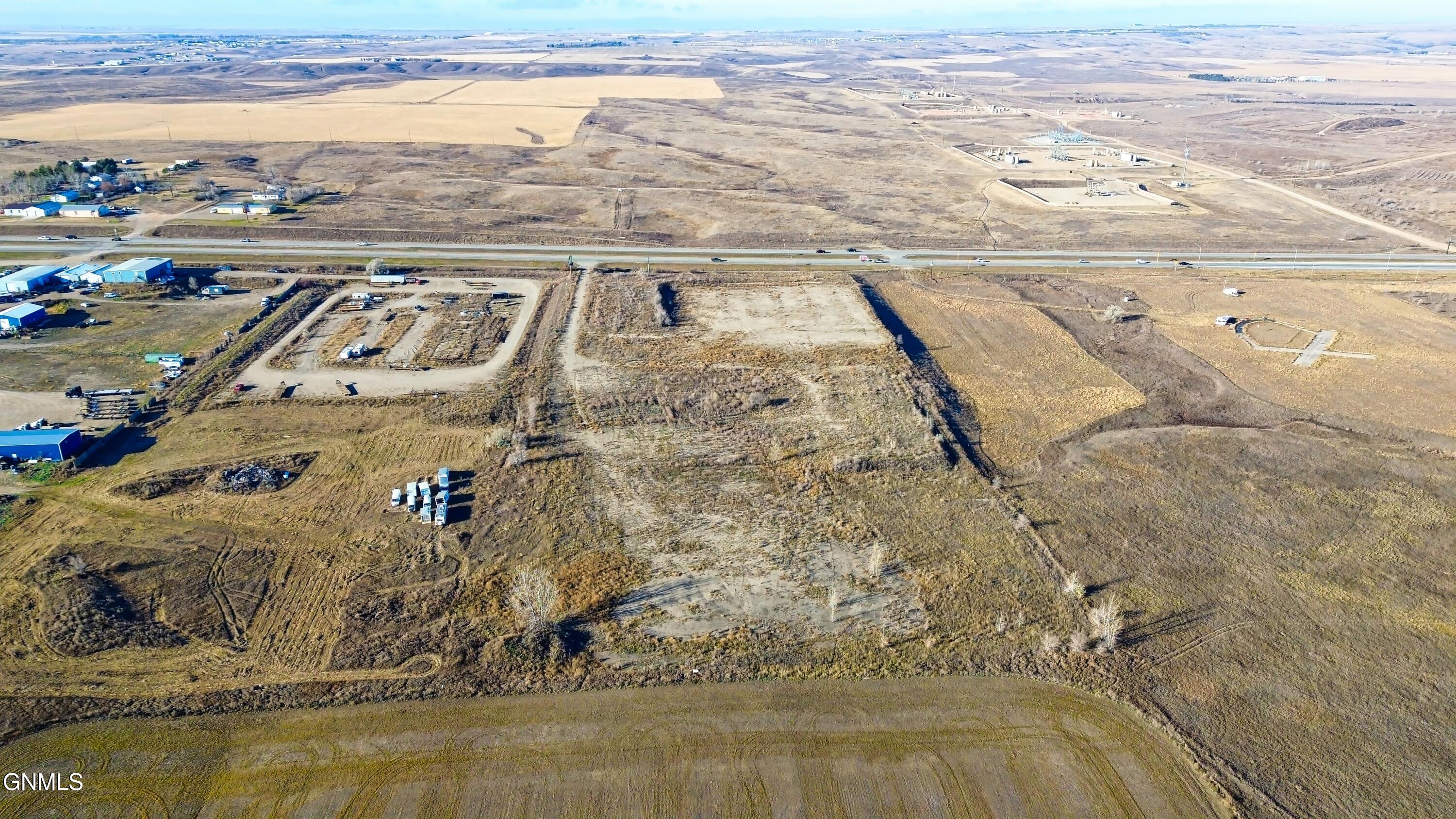 main property photo 13