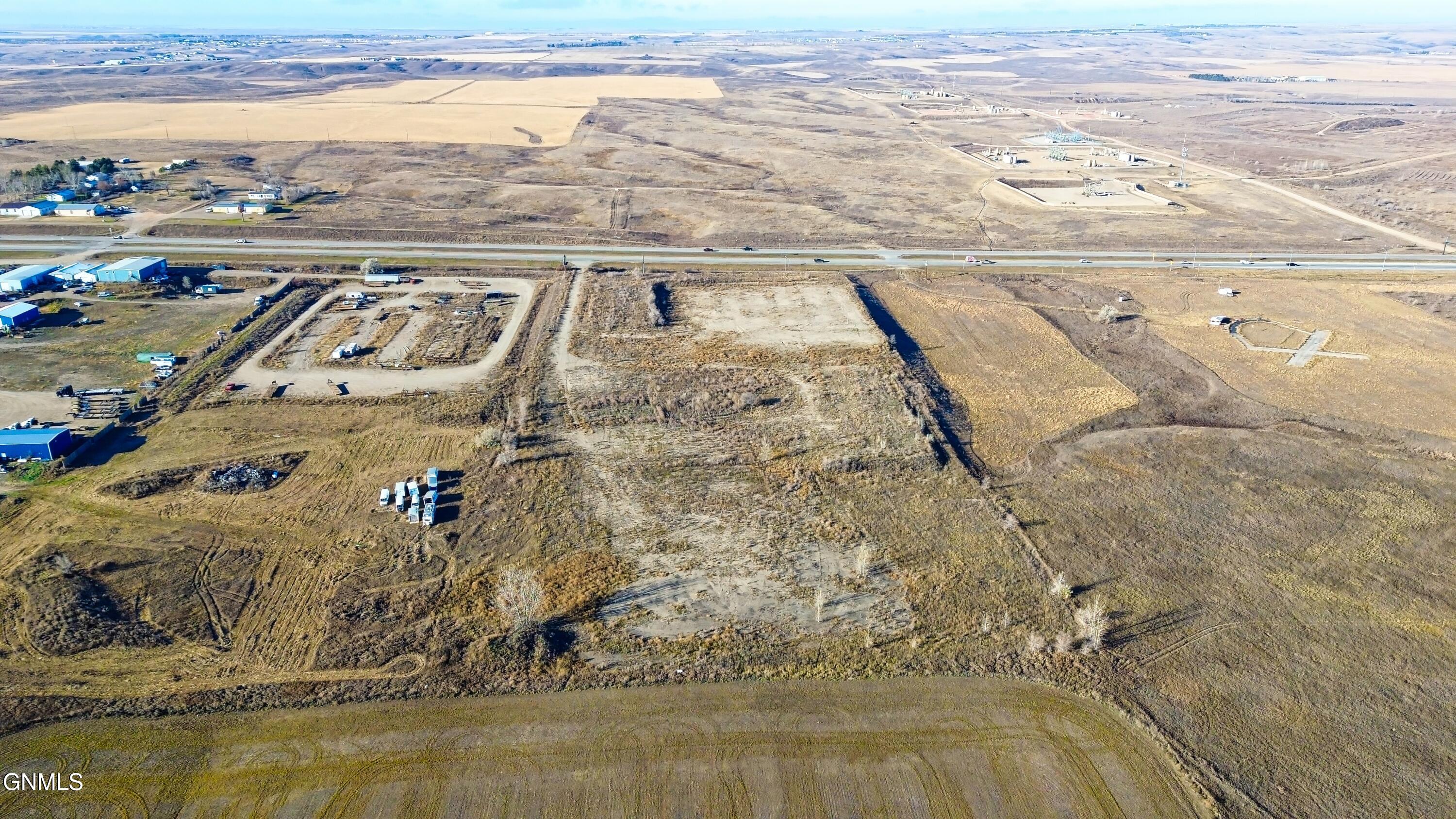 main property photo 14