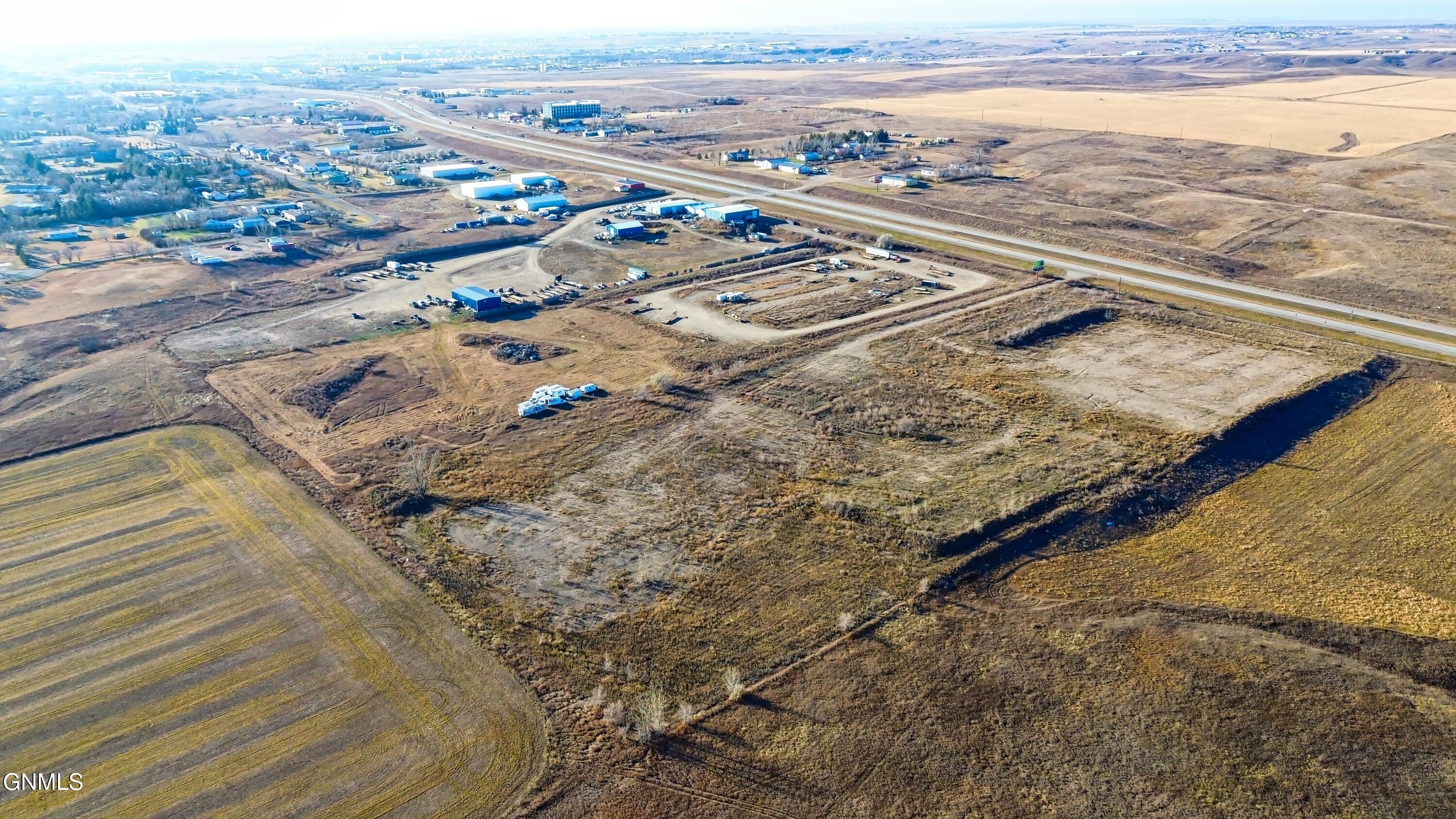 main property photo 4