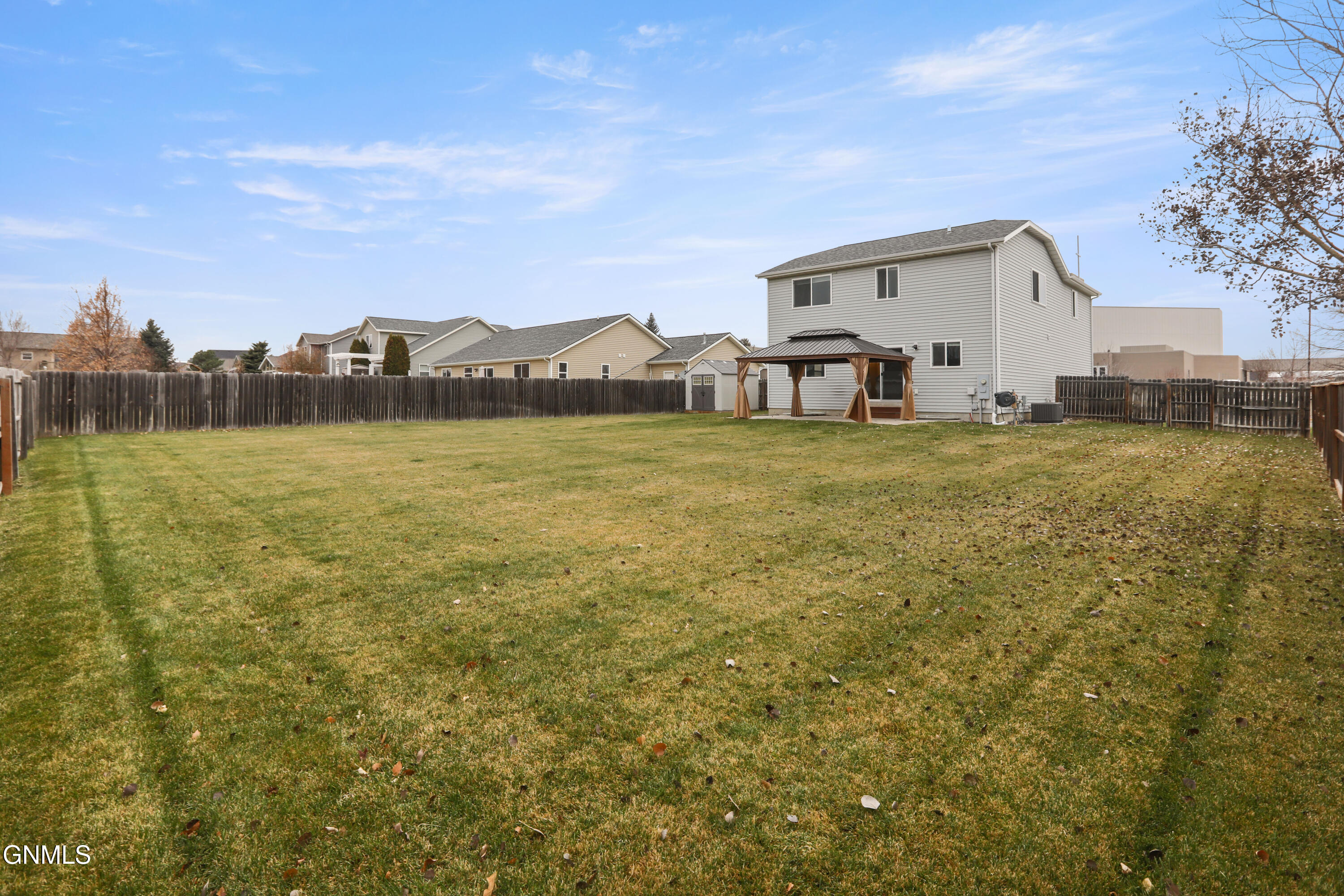 property viewer photo 30