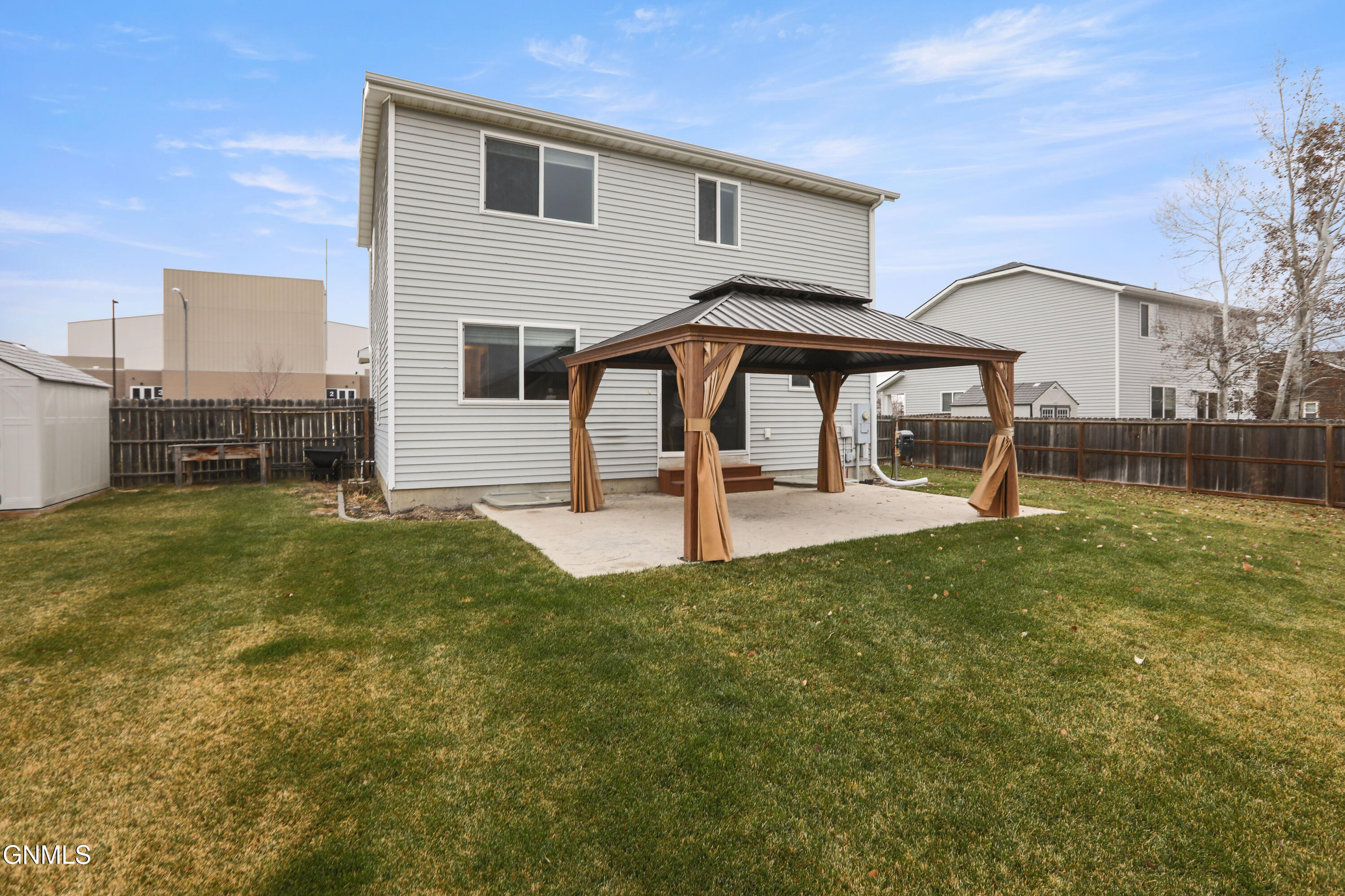 property viewer photo 31