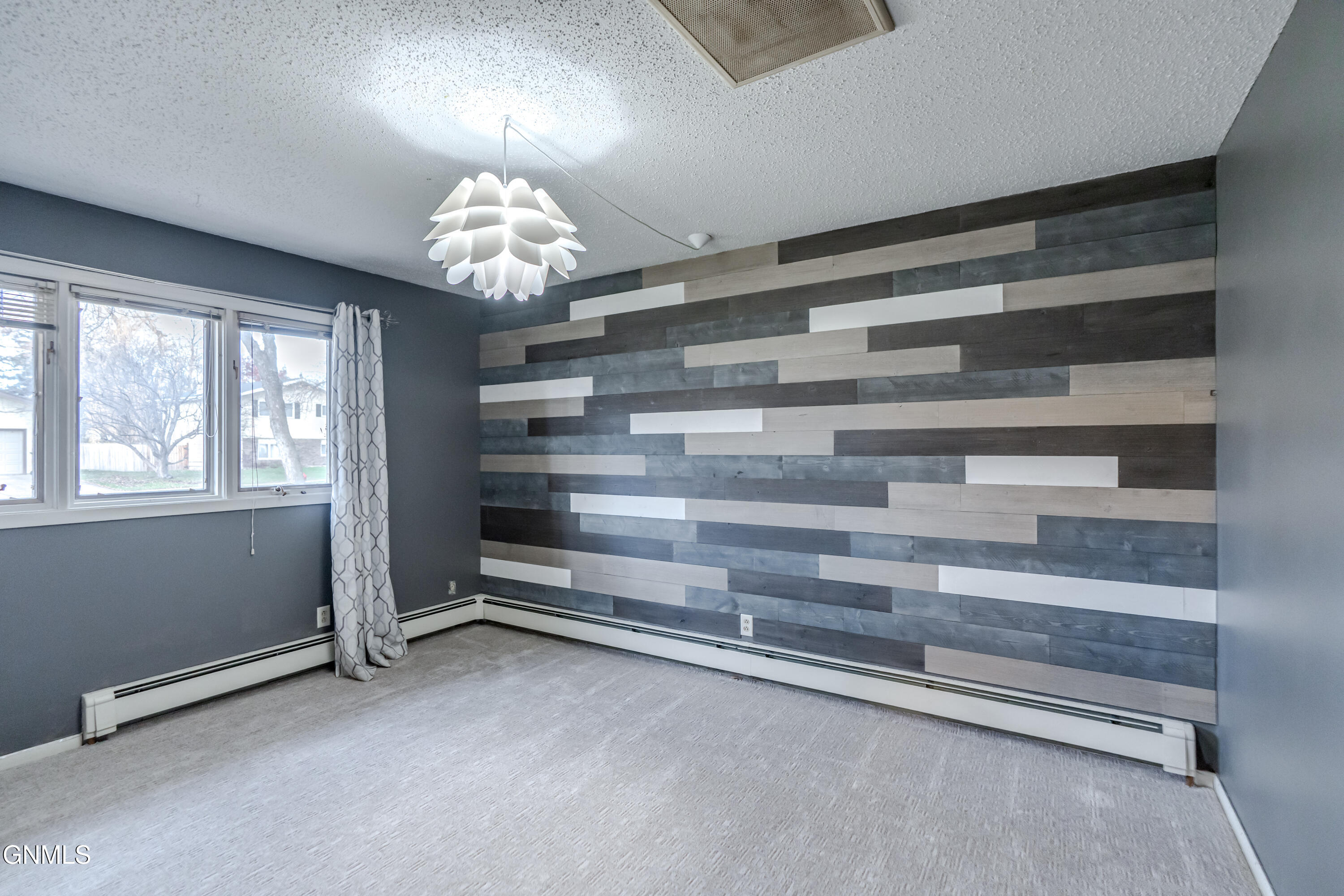 property viewer photo 12