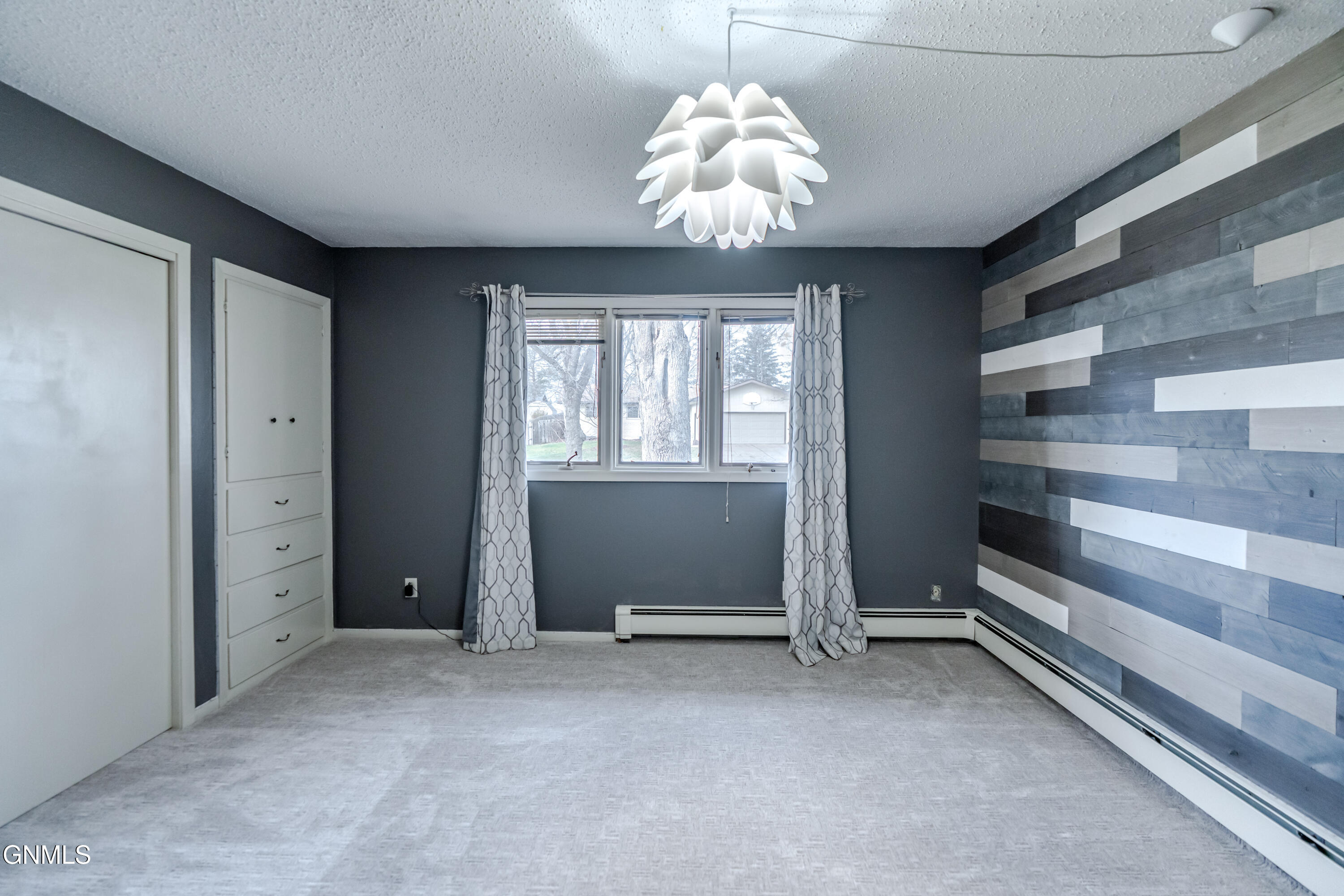property viewer photo 13