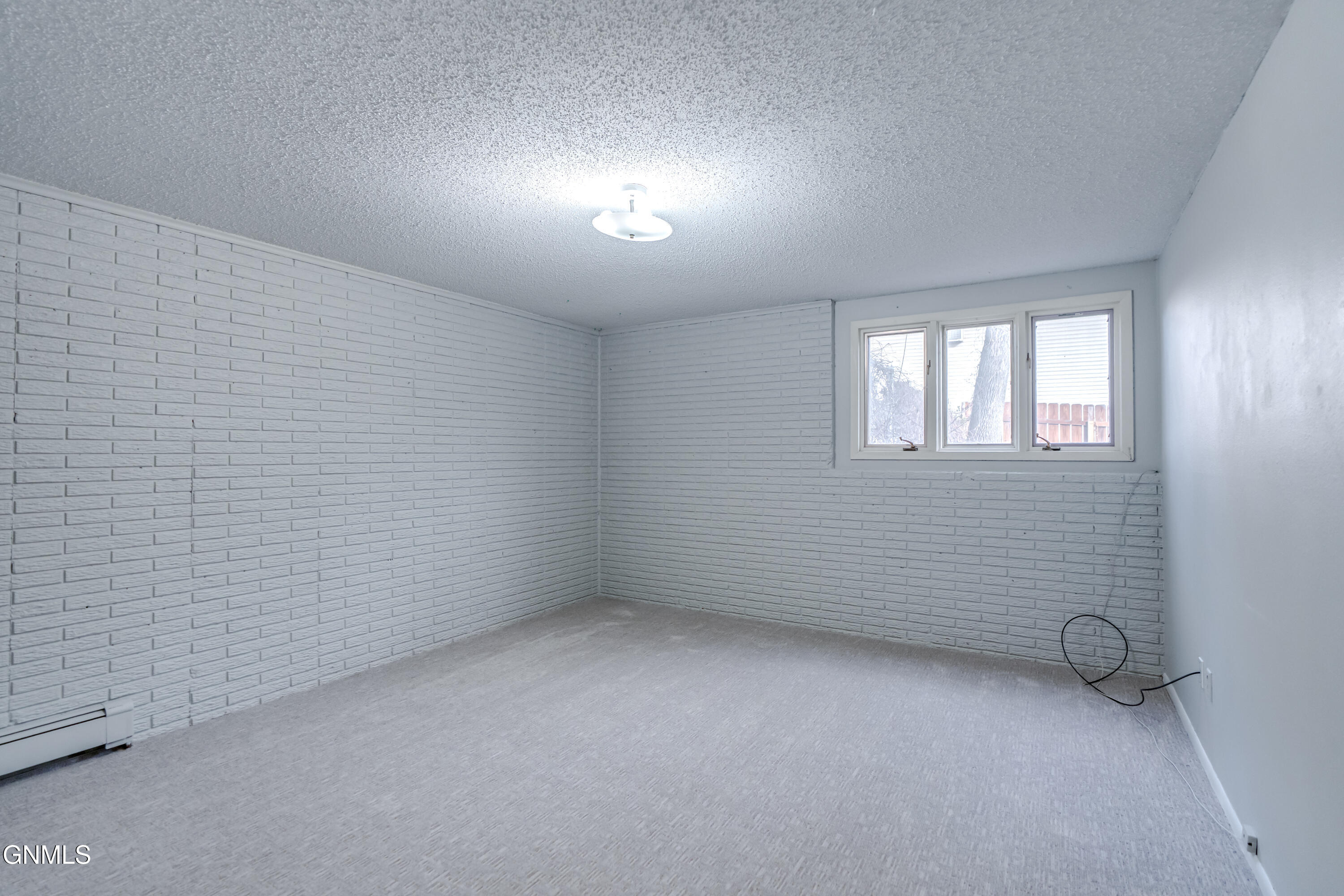 property viewer photo 16