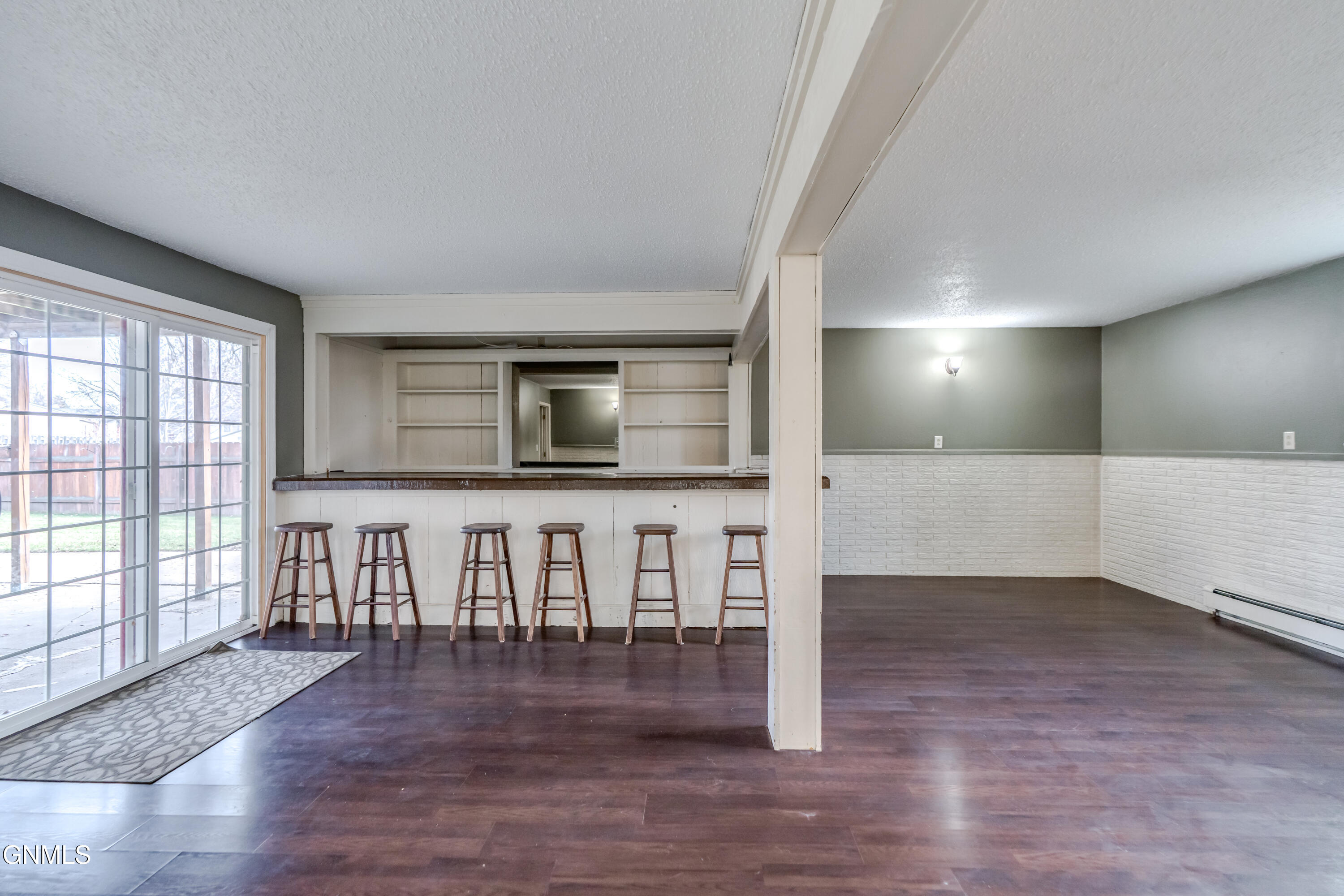 property viewer photo 18