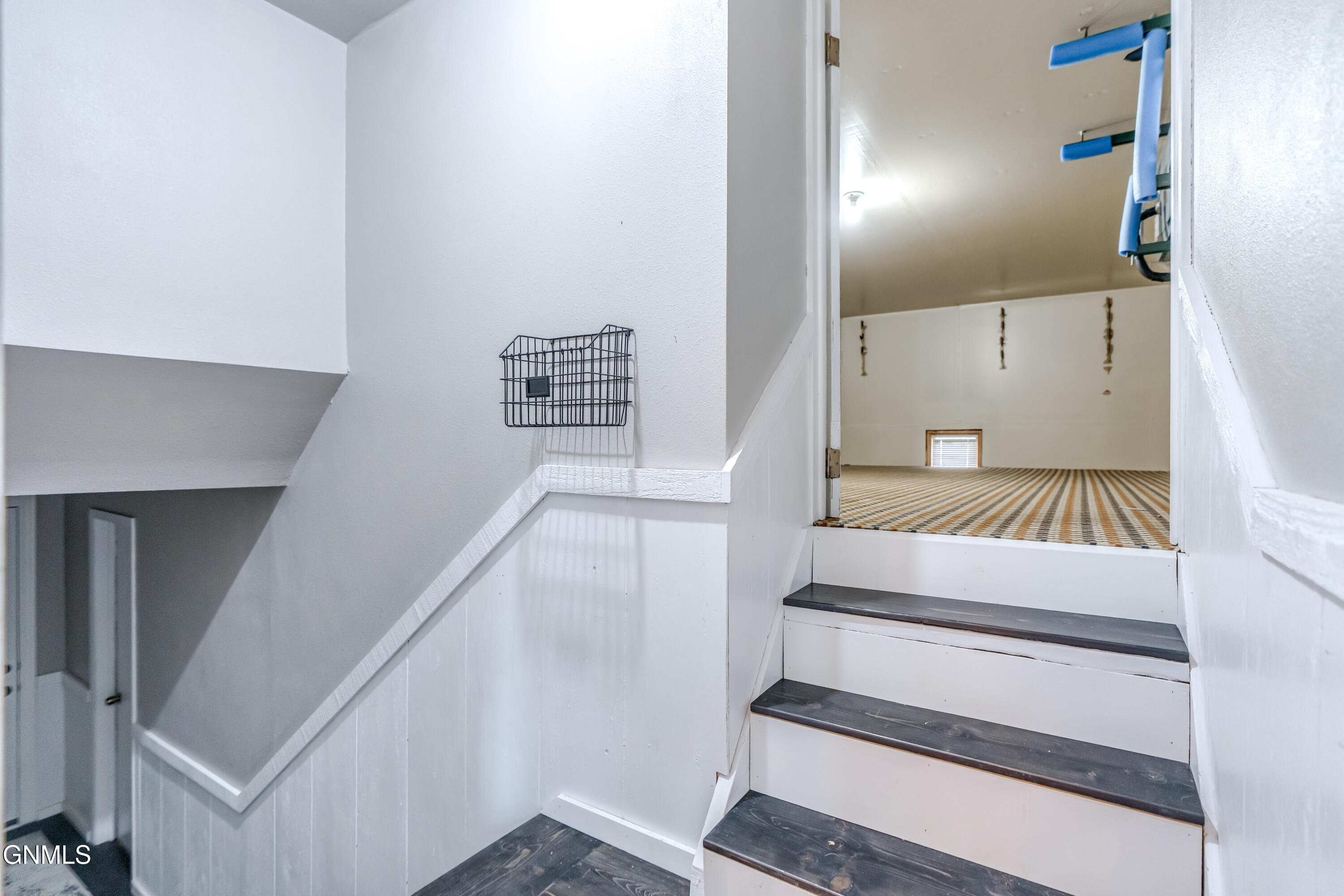 property viewer photo 20